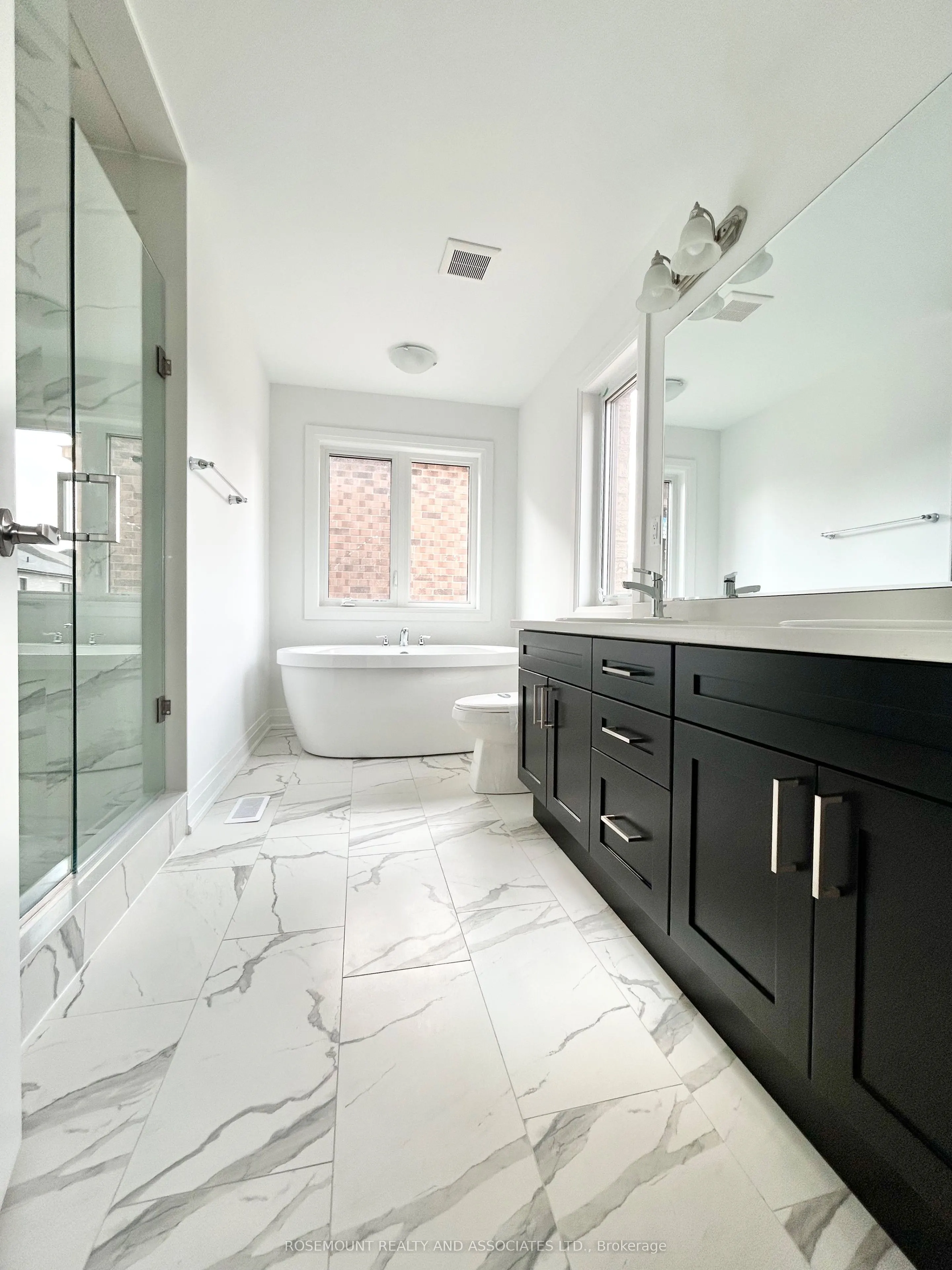 1406 Mockingbird Square