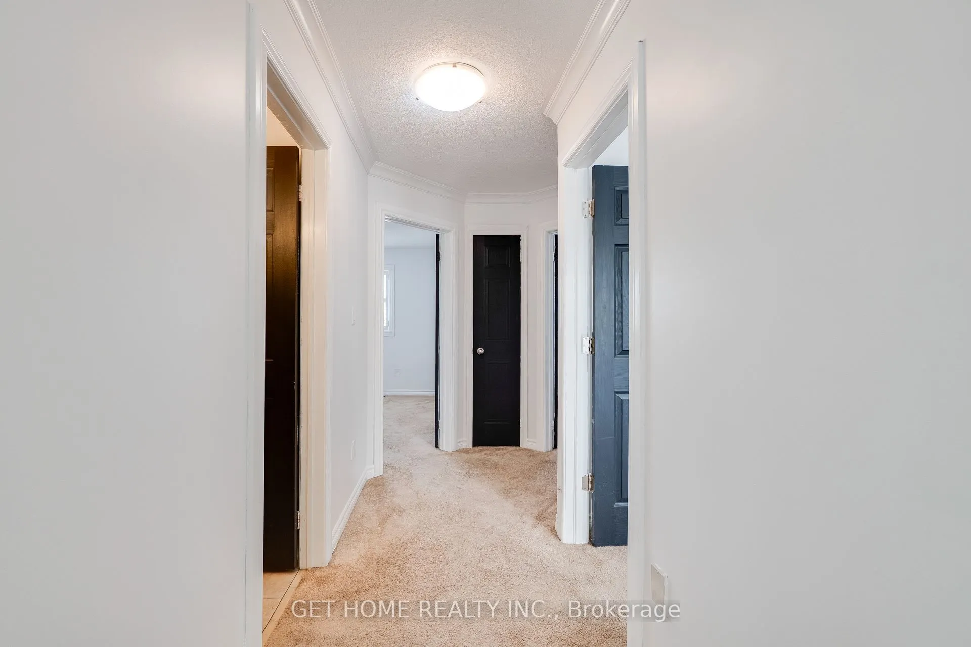 1119 Ashgrove Crescent