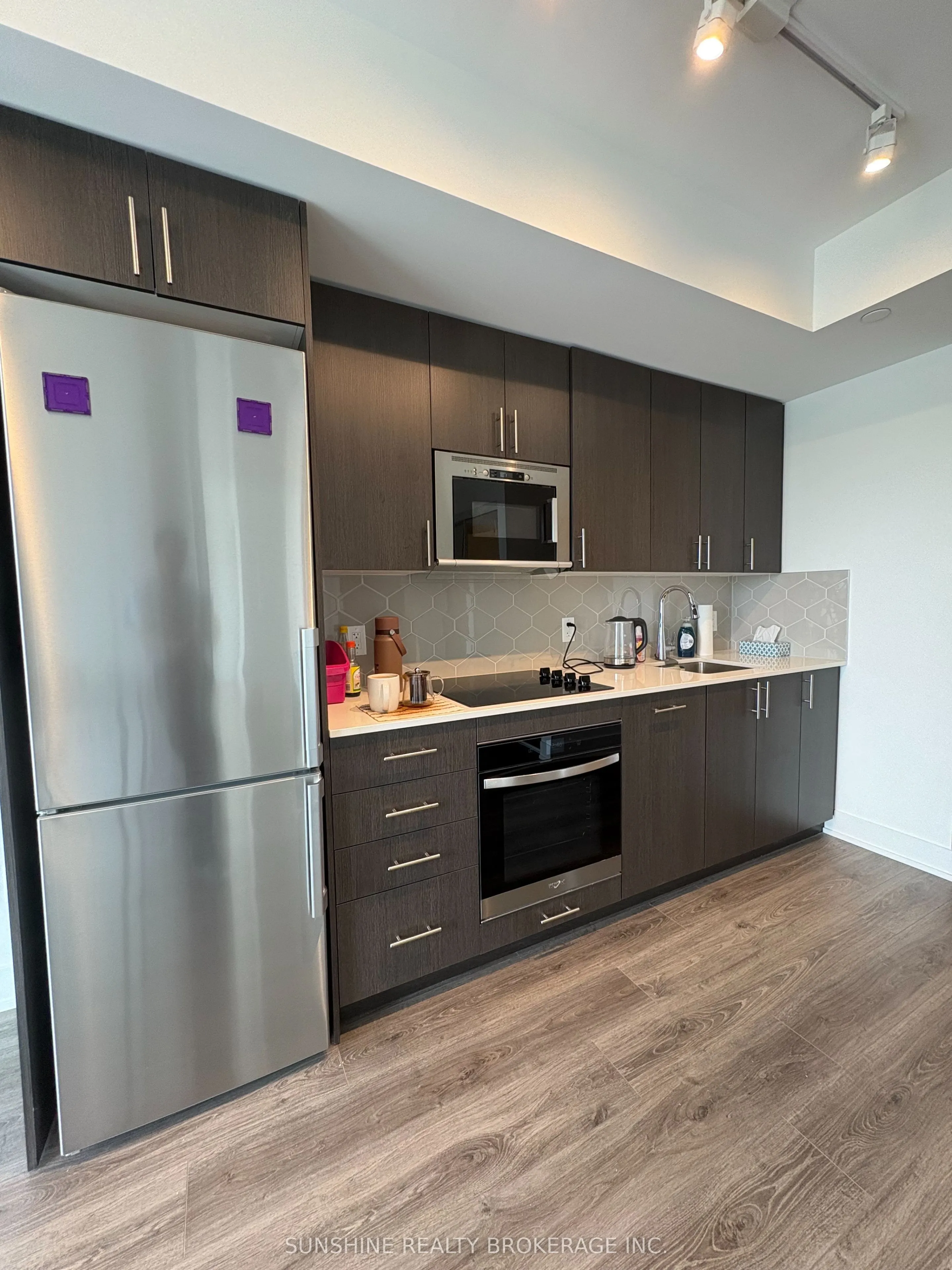 2545 simcoe Street N, #1701