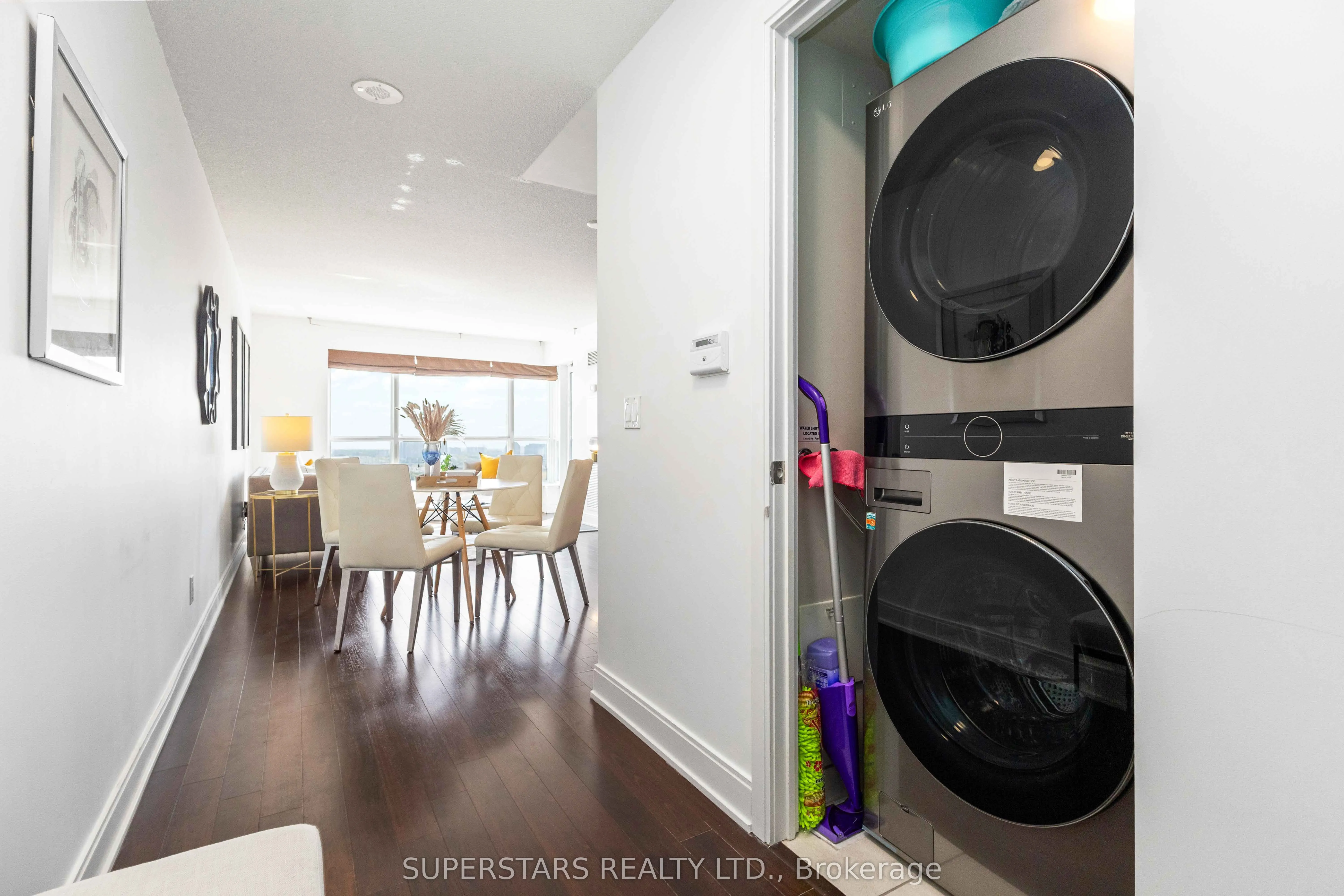 135 Village Green Square, #2726