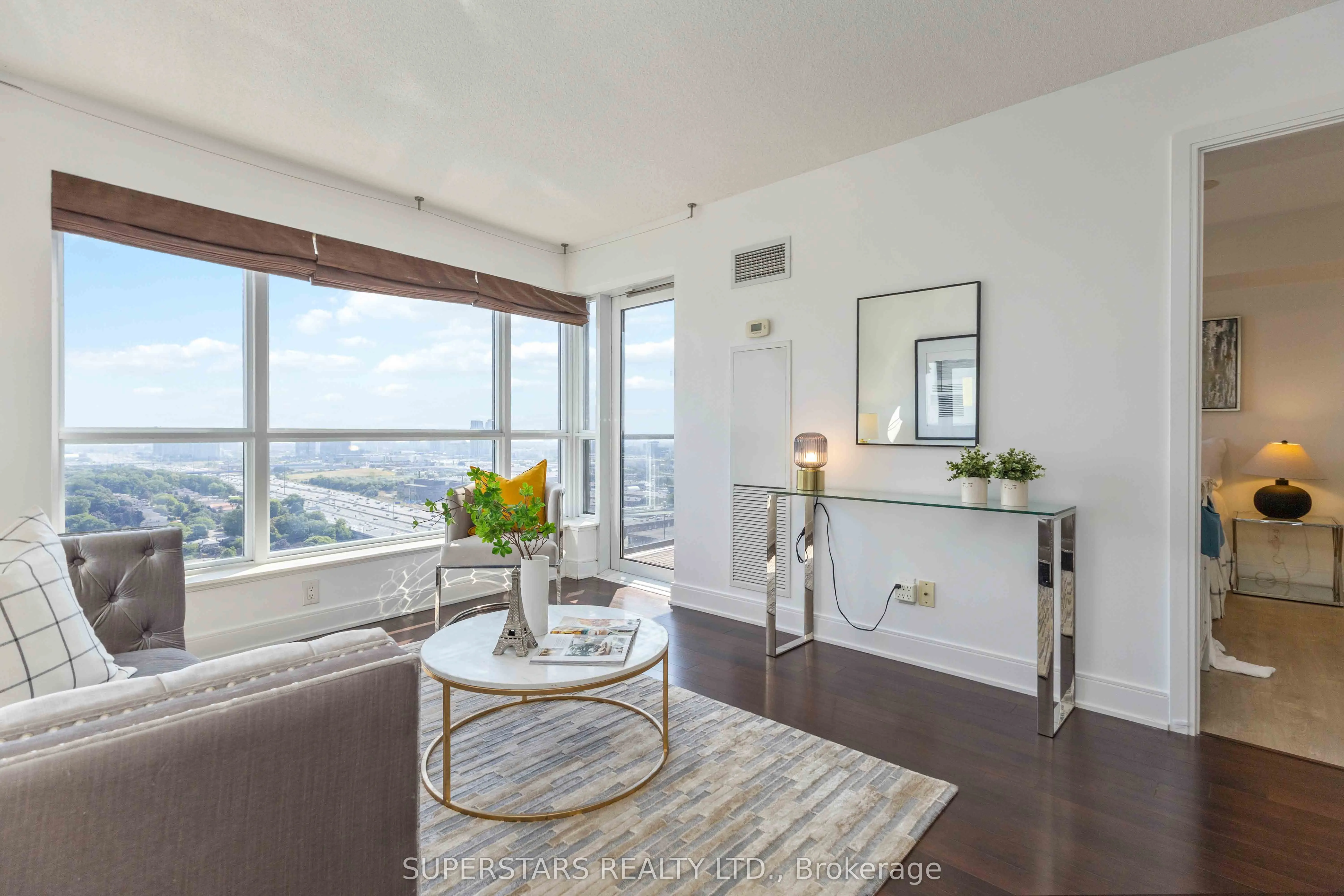 135 Village Green Square, #2726