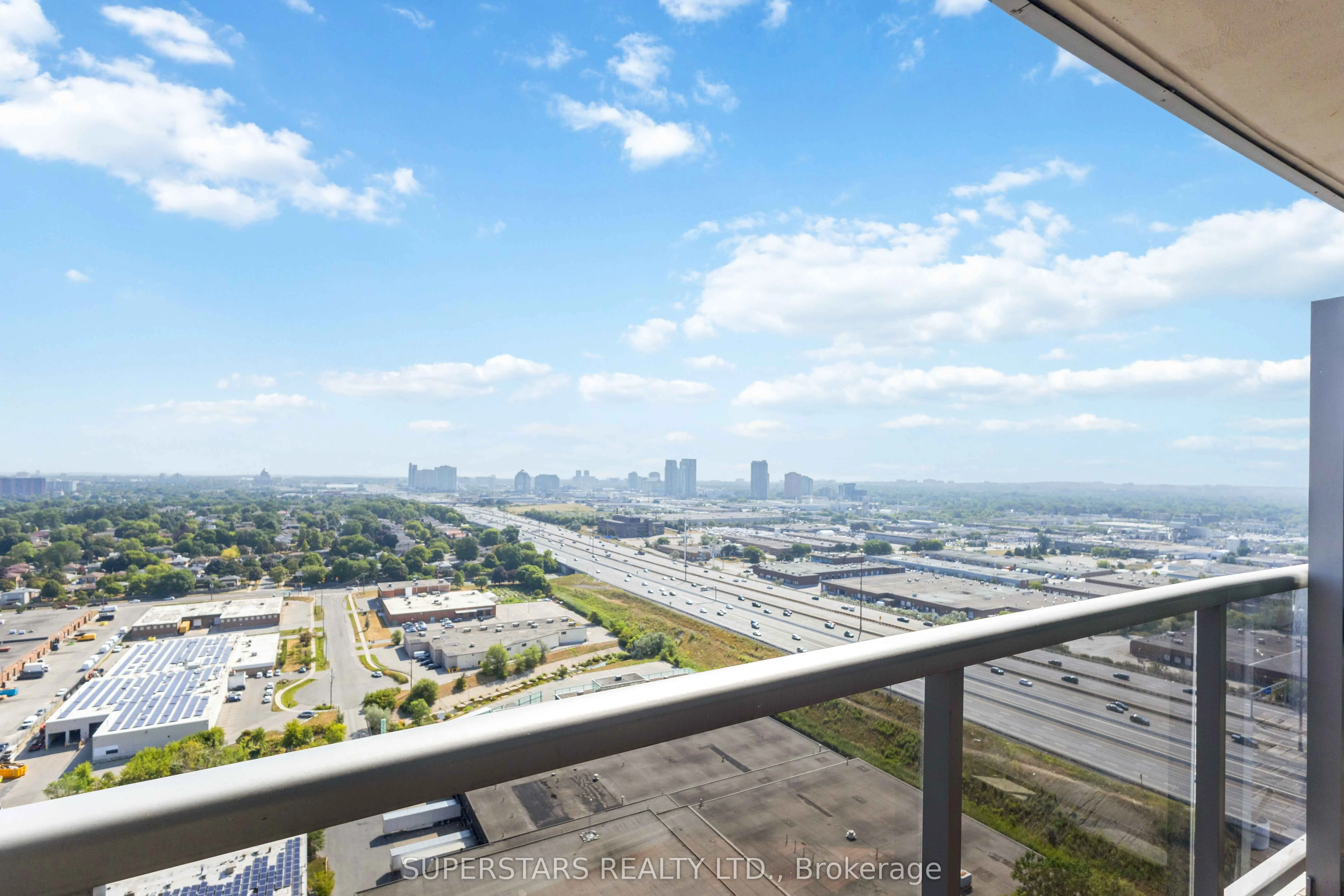 135 Village Green Square, #2726
