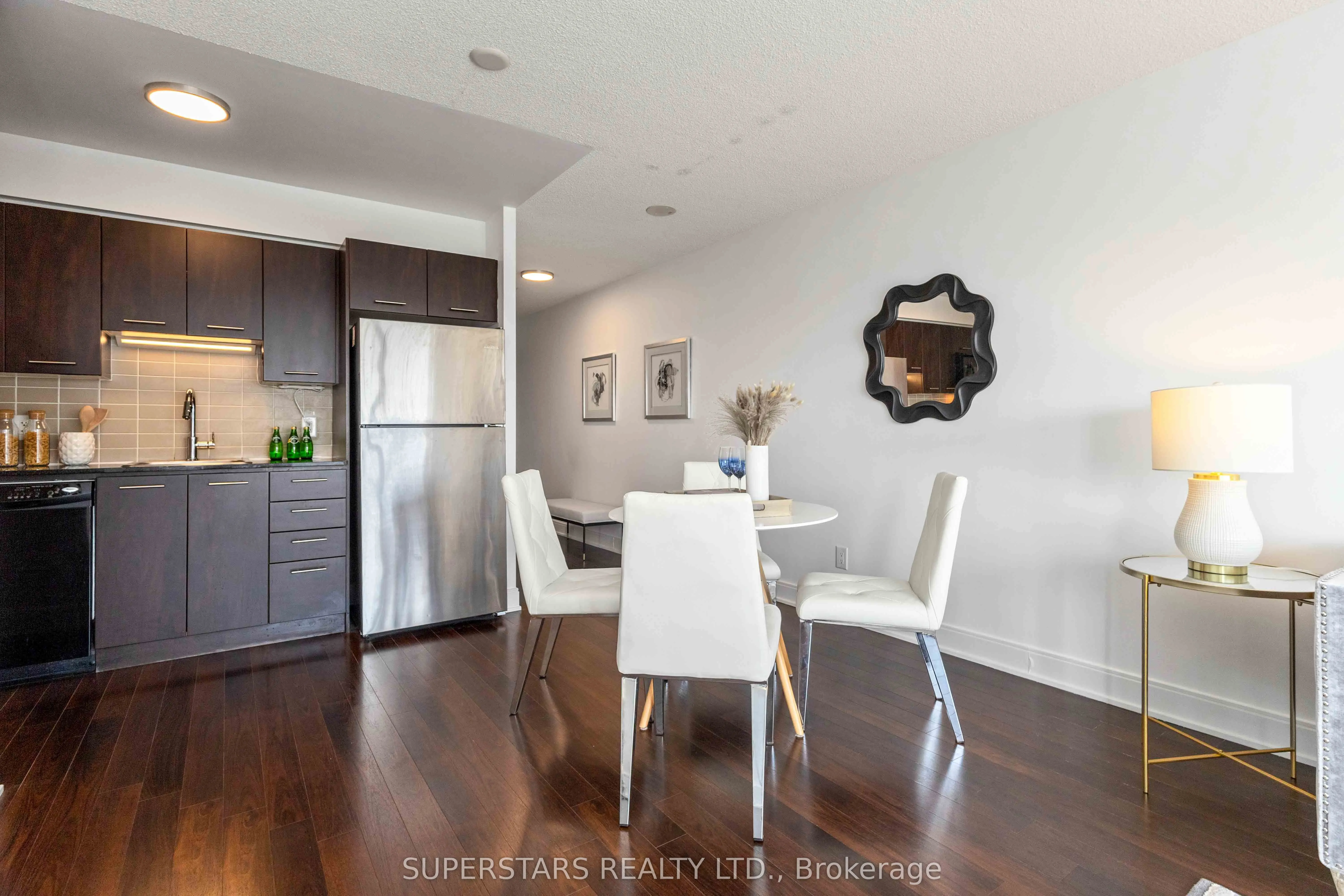 135 Village Green Square, #2726