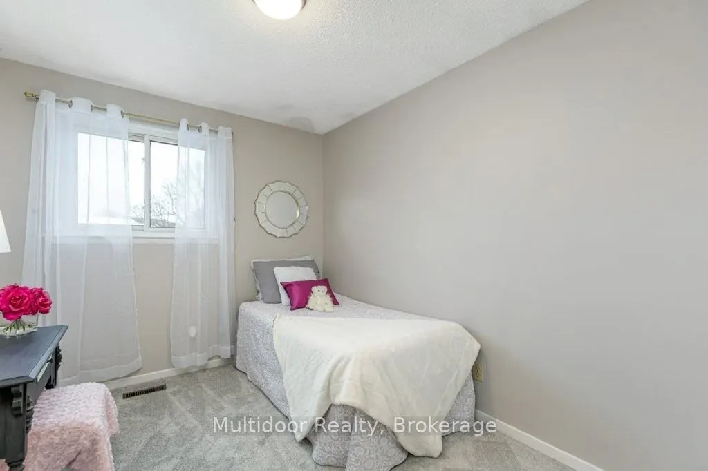 50 Rosalynne Avenue