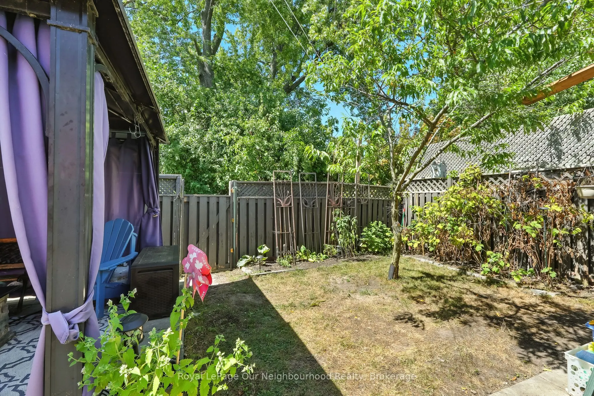 1156 Valley Court