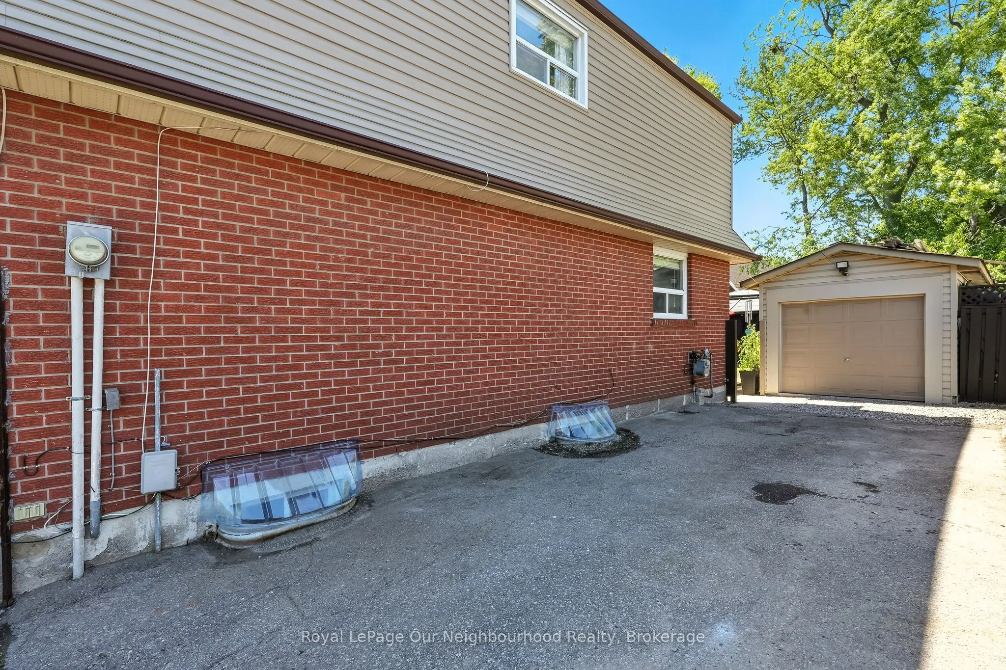 1156 Valley Court