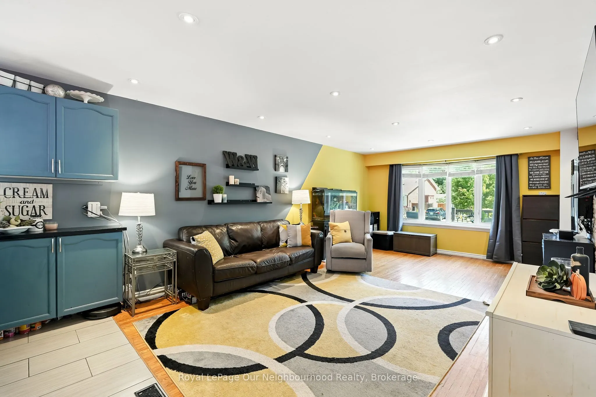 1156 Valley Court