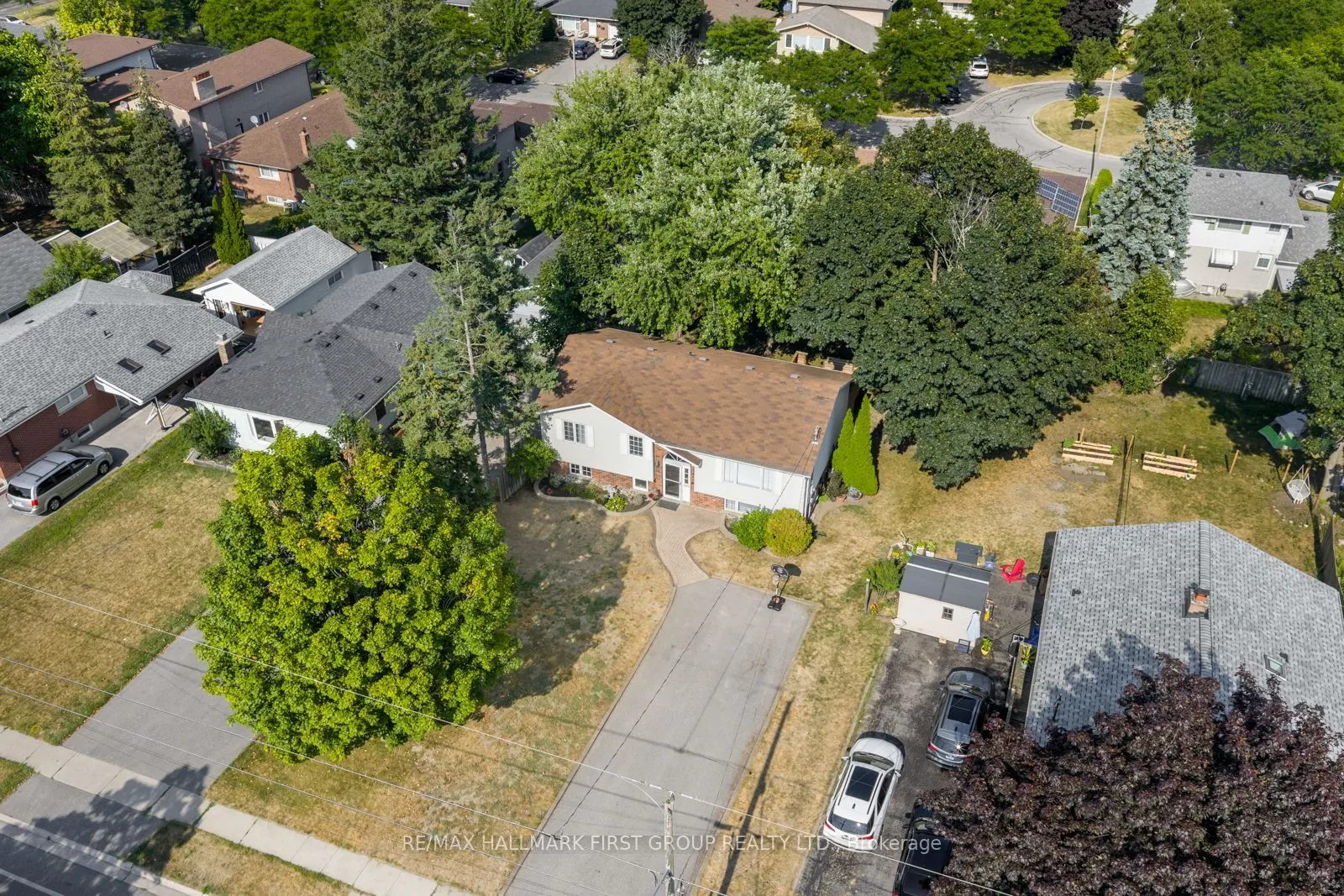 255 Gibbons Street
