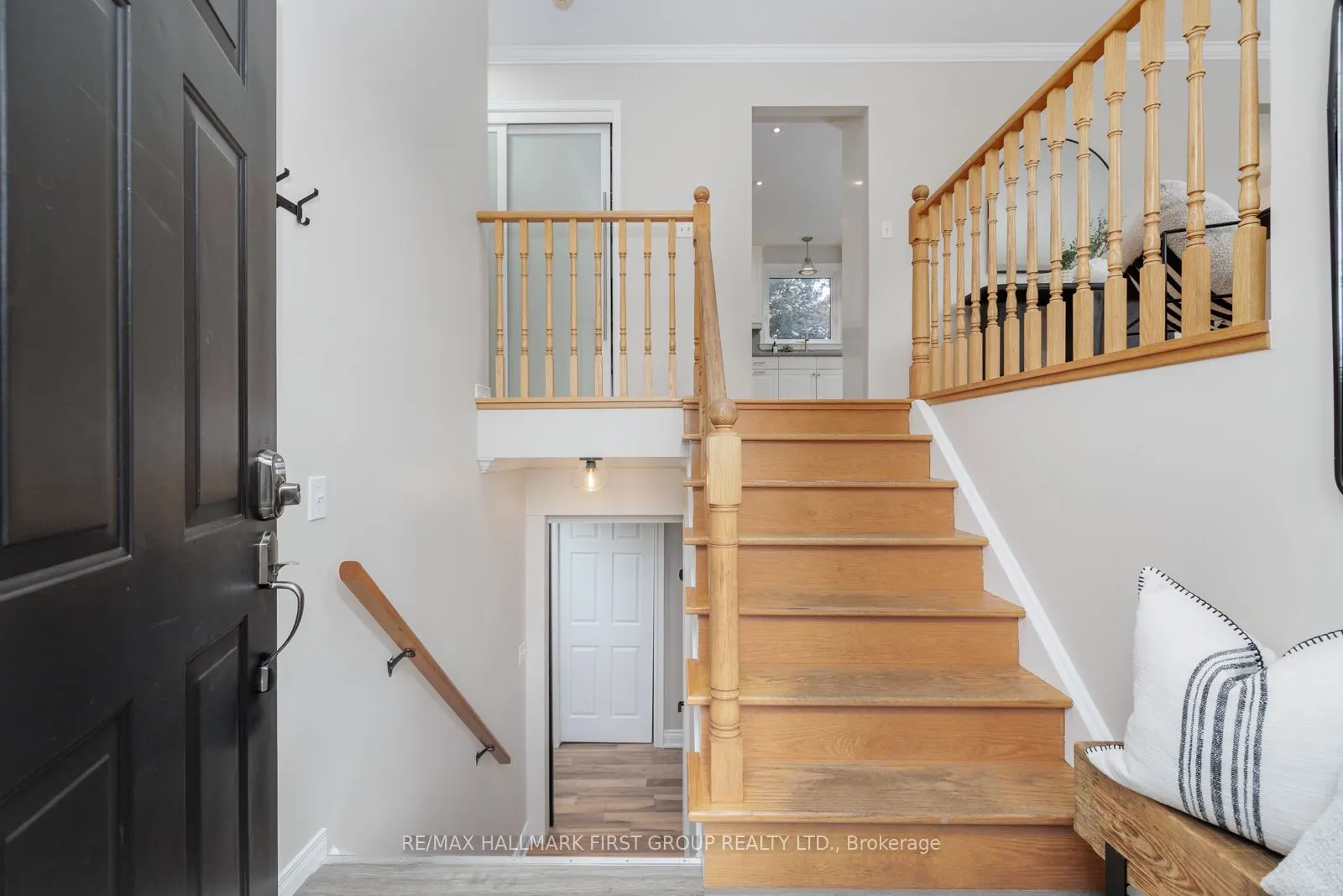 255 Gibbons Street