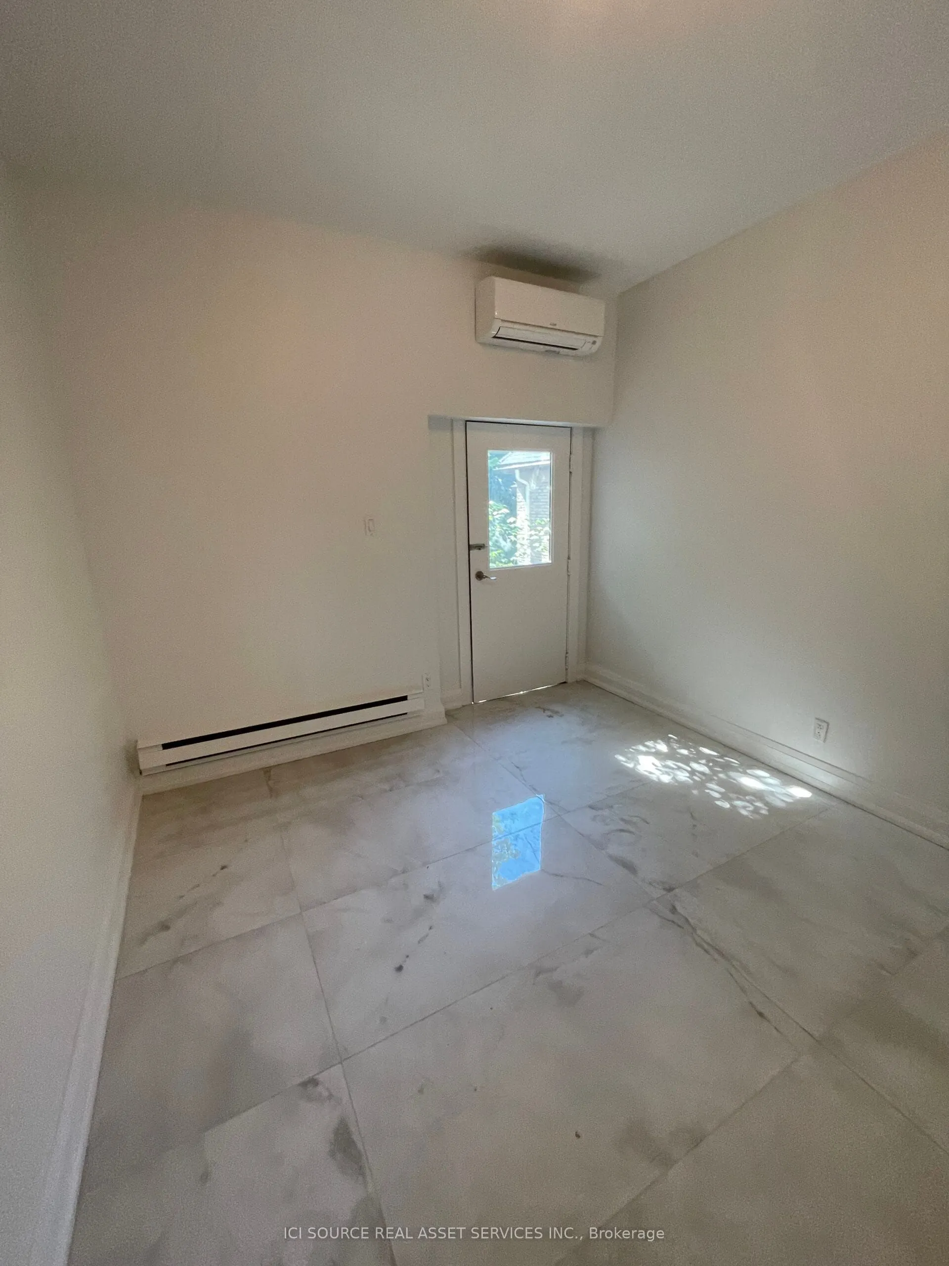 754 Queen Street E, #3