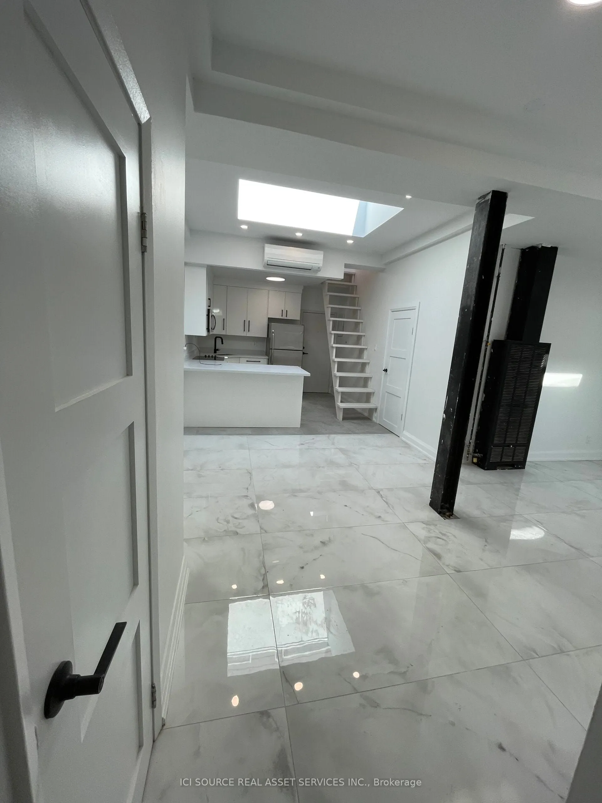 754 Queen Street E, #3