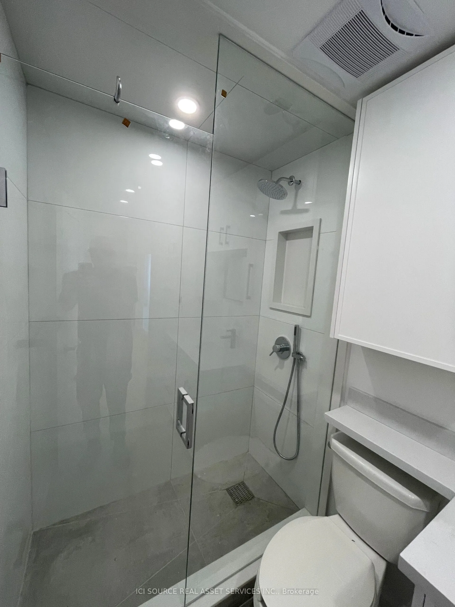 754 Queen Street E, #3
