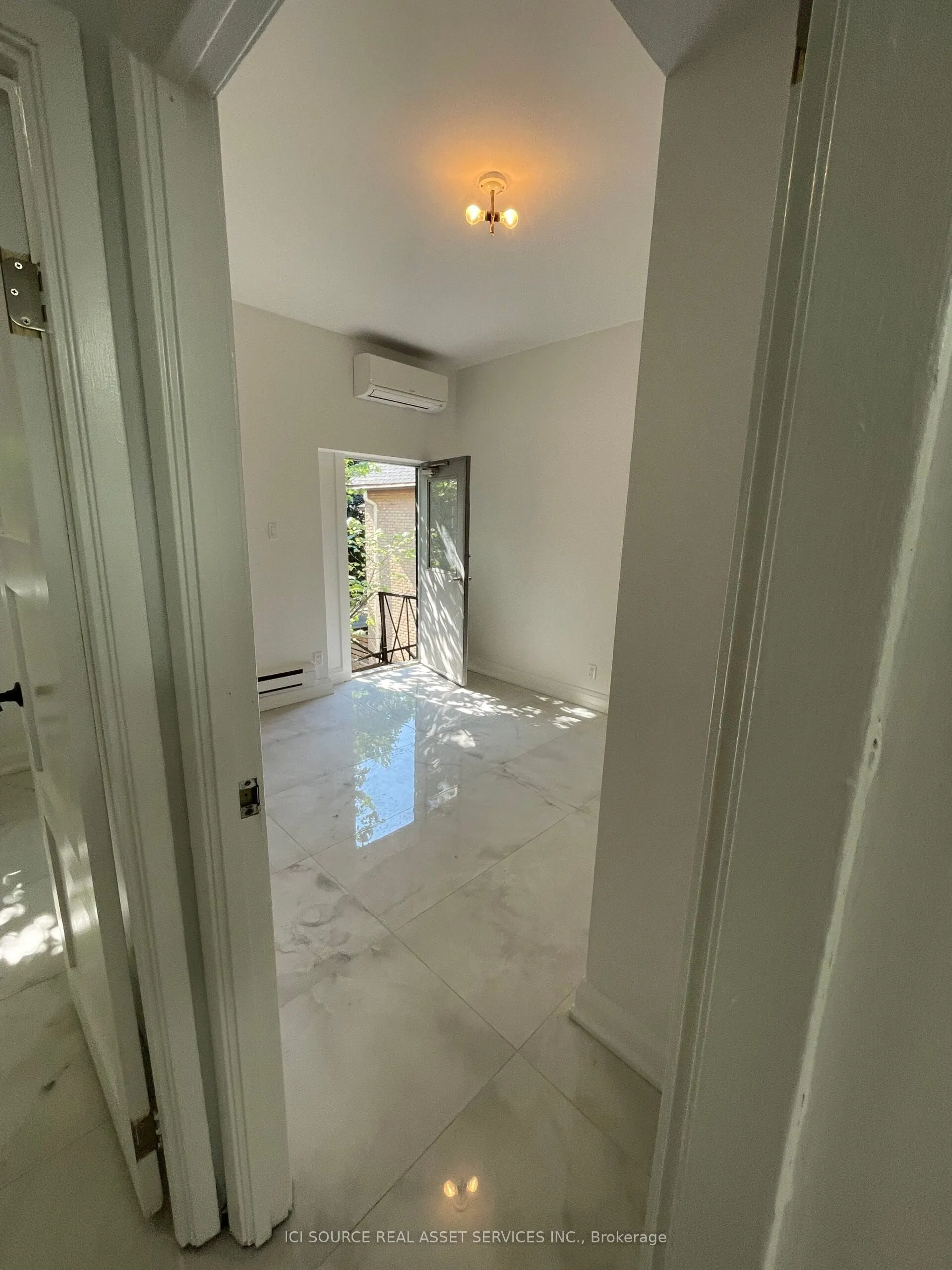 754 Queen Street E, #3