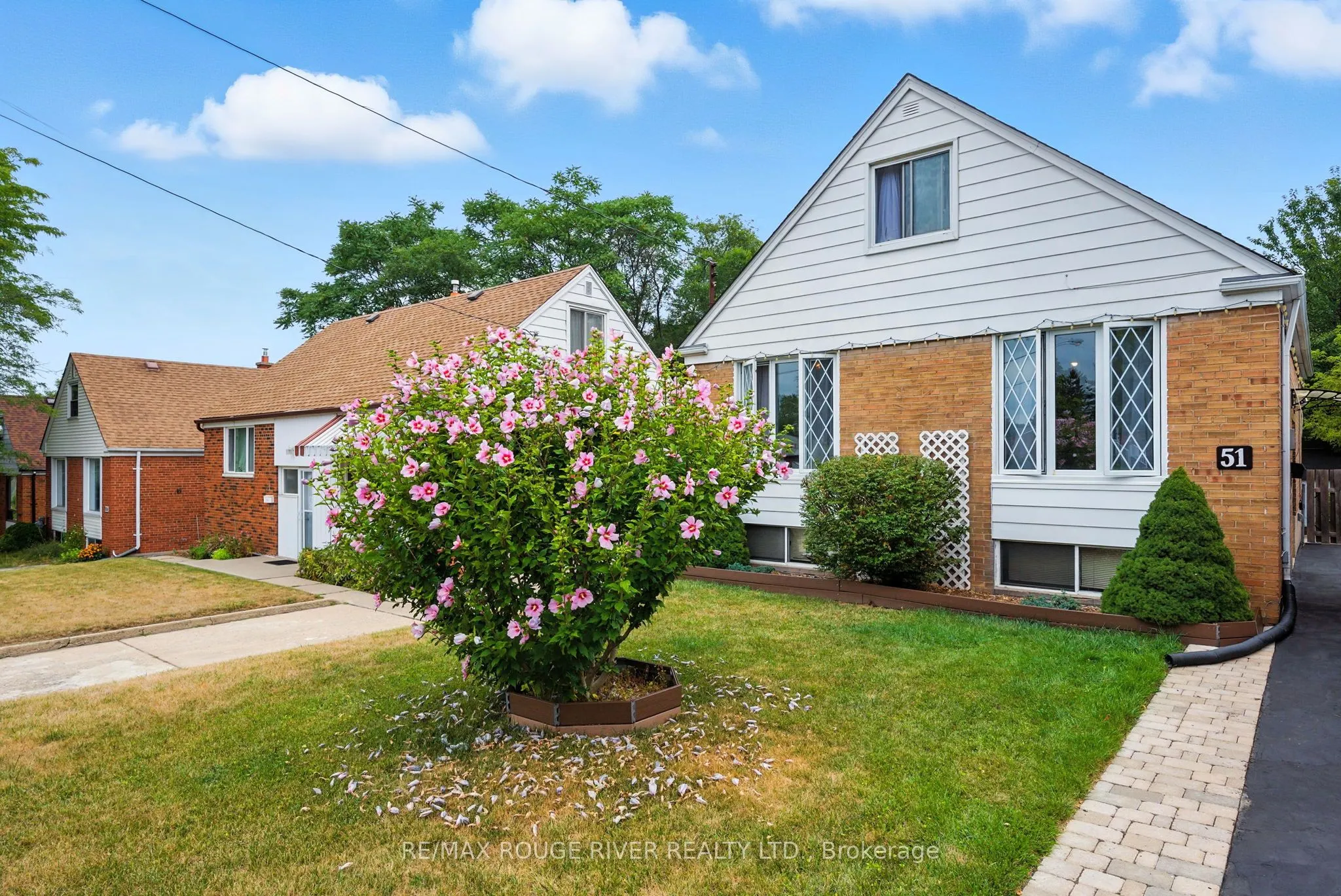 51 Elfreda Boulevard