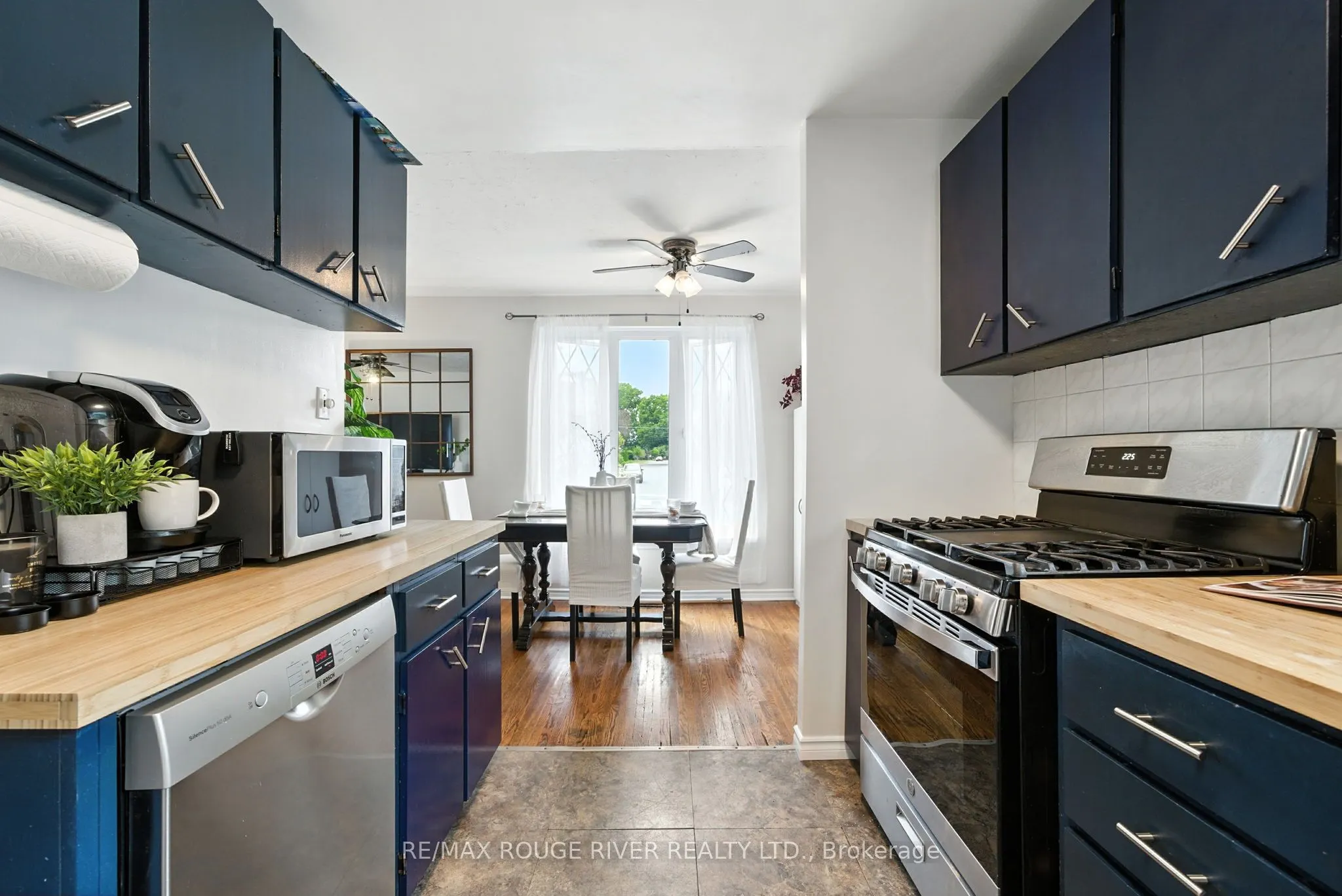 51 Elfreda Boulevard