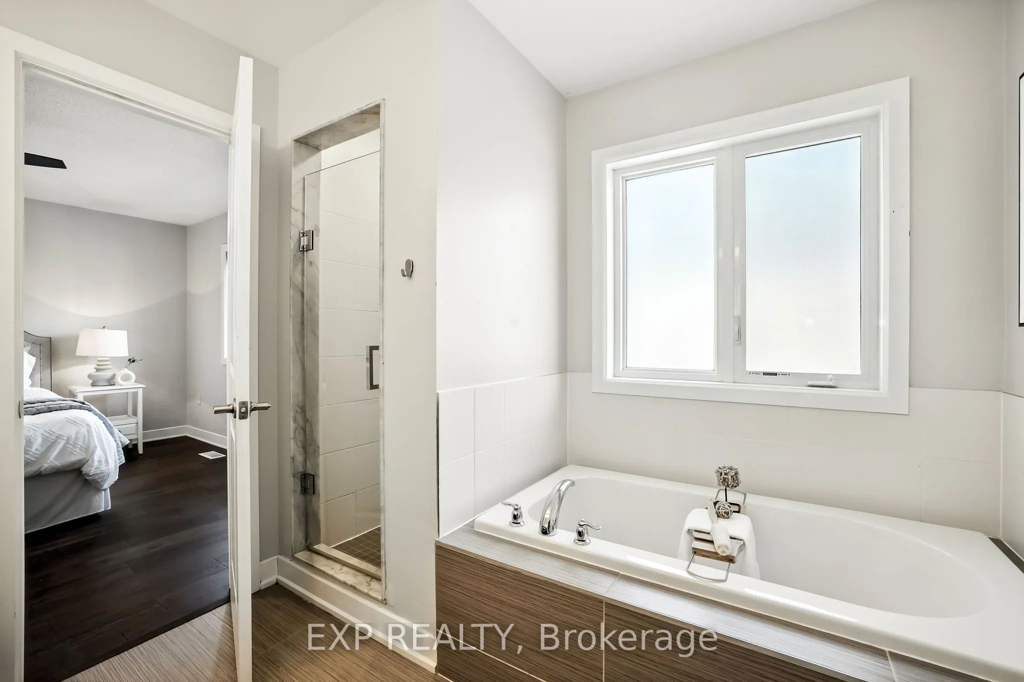 128 Vanier Street