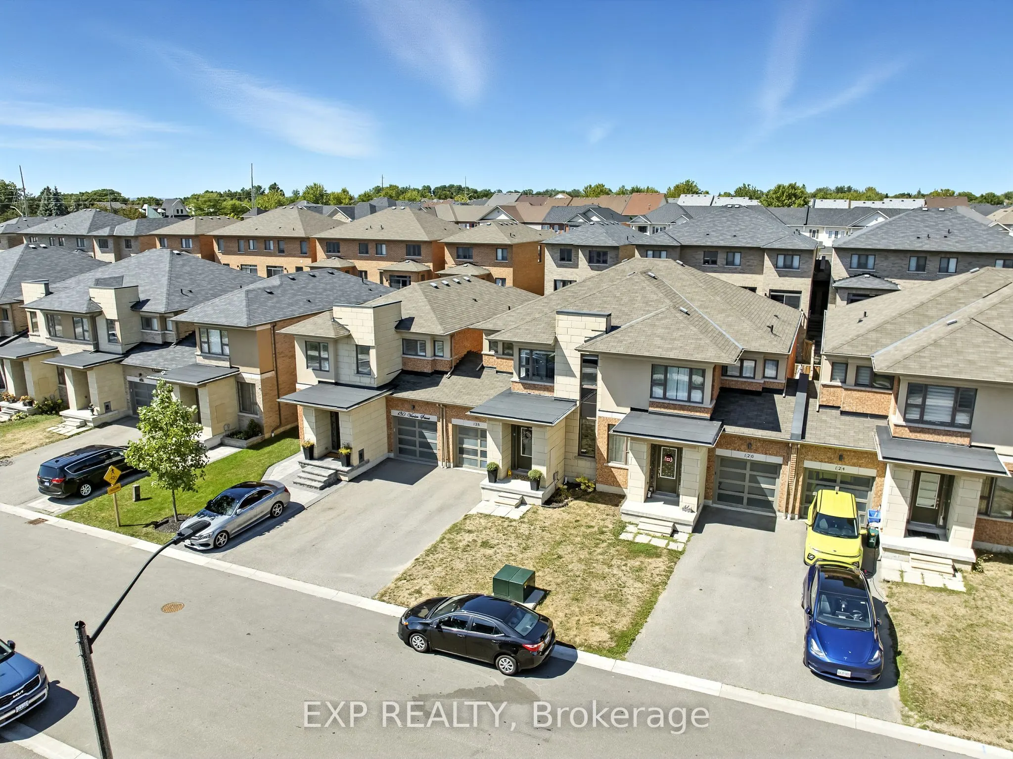 128 Vanier Street