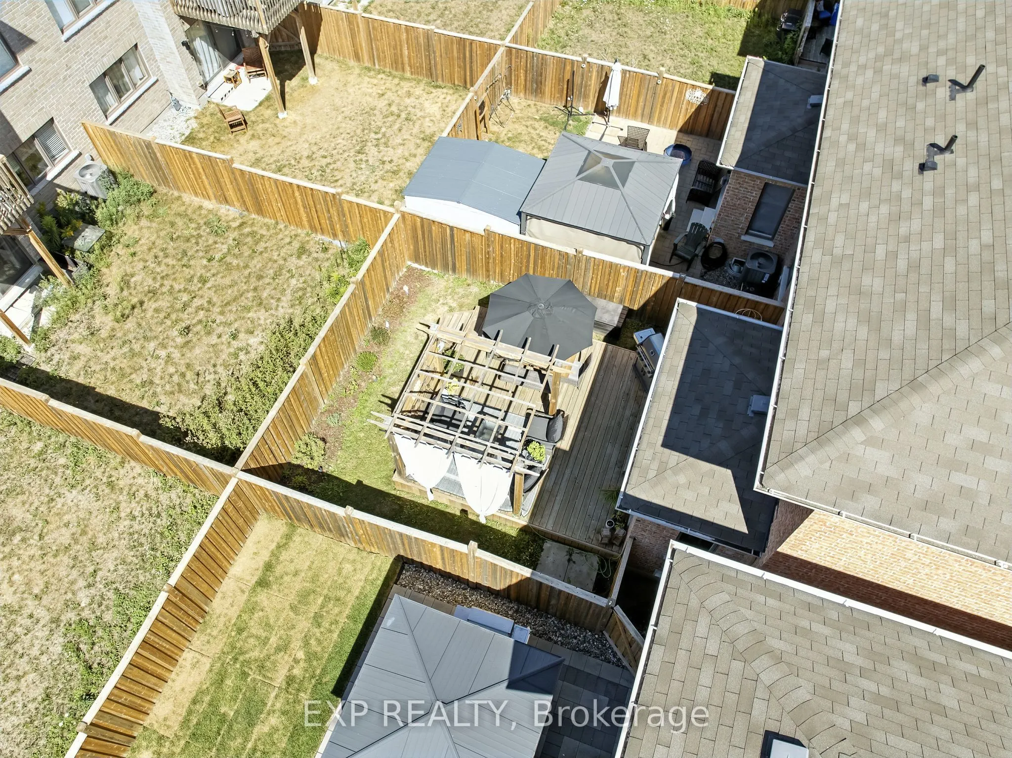 128 Vanier Street