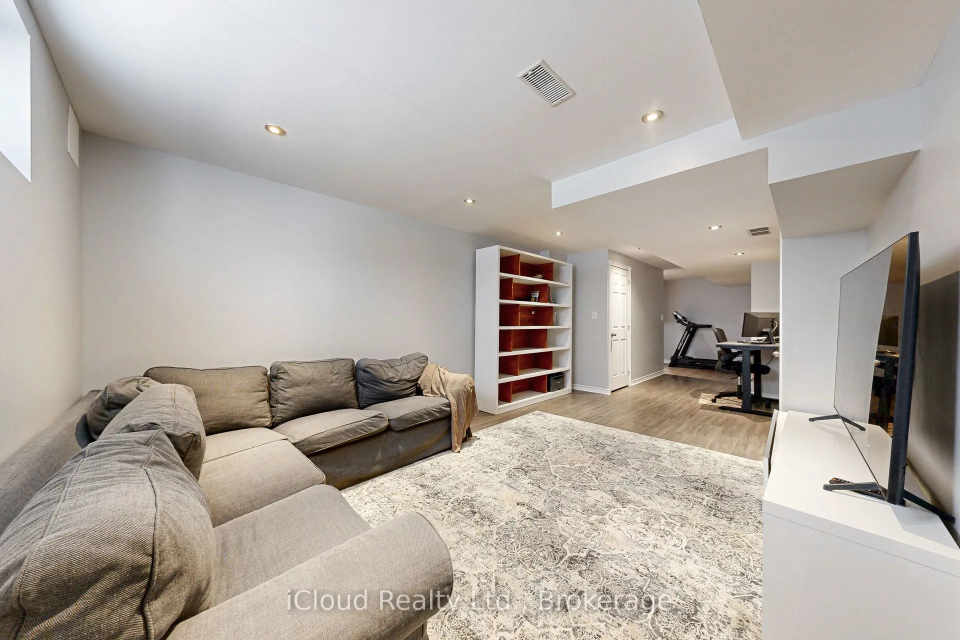 62 McMann Crescent