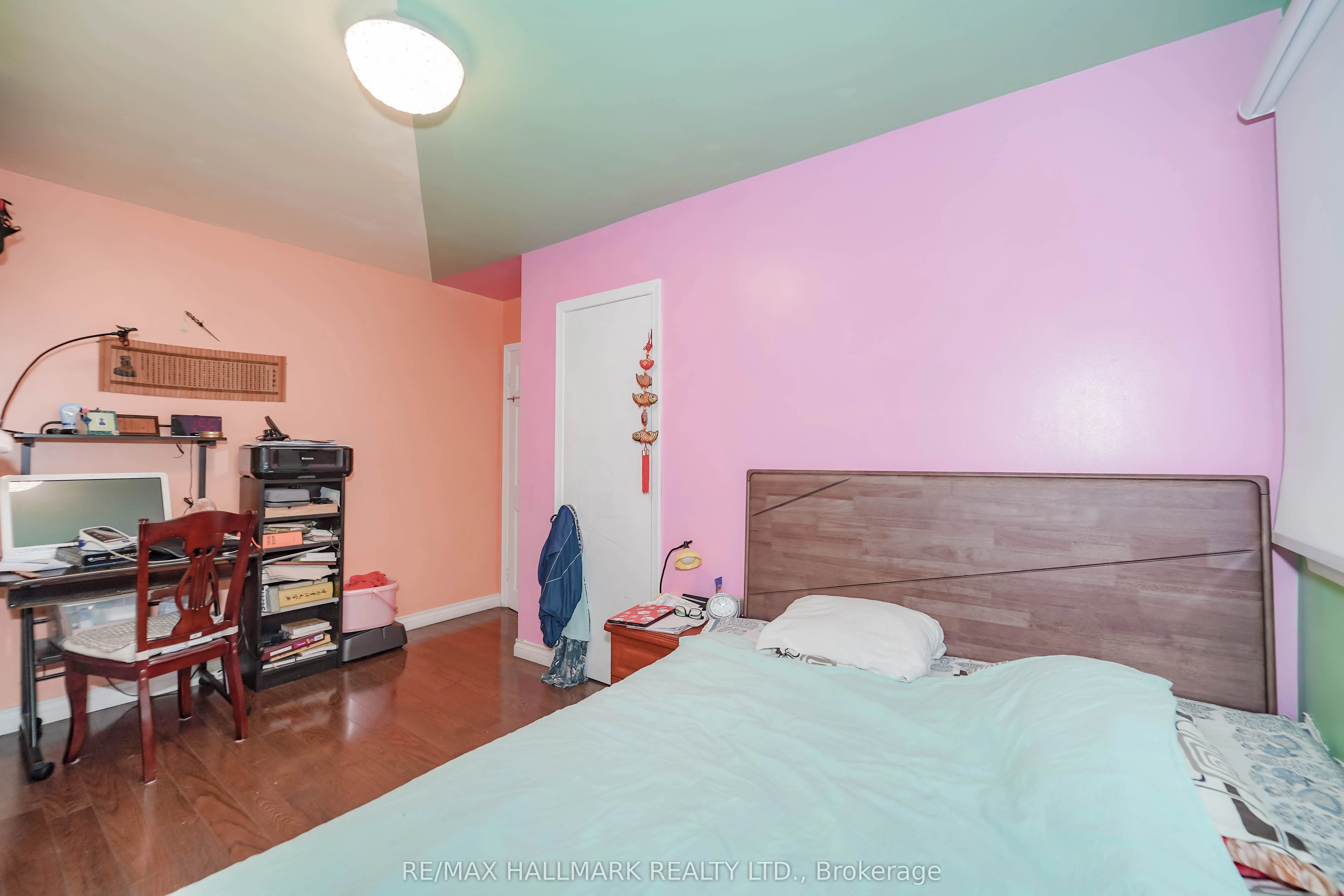 16 Araman Drive