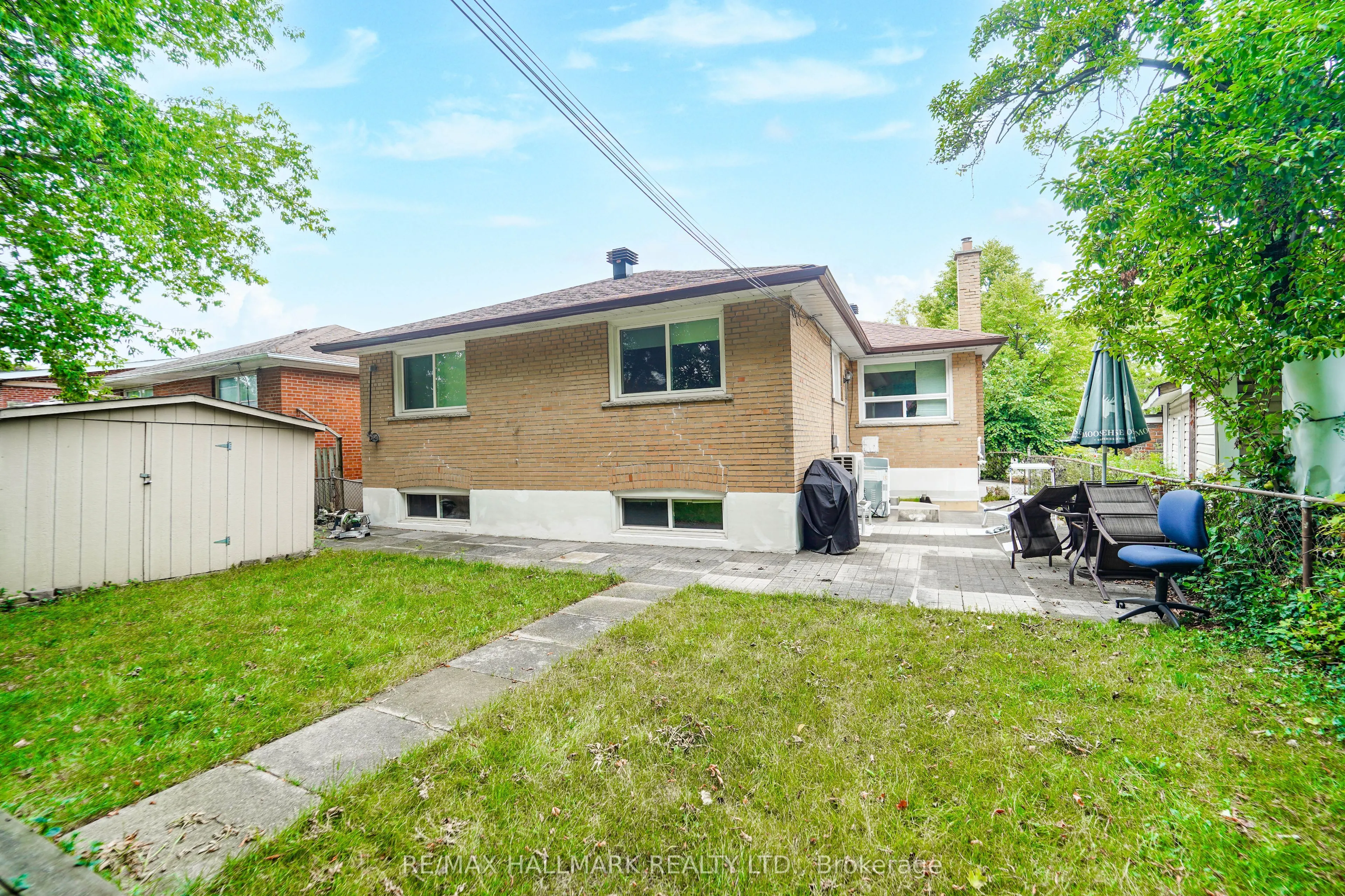 16 Araman Drive