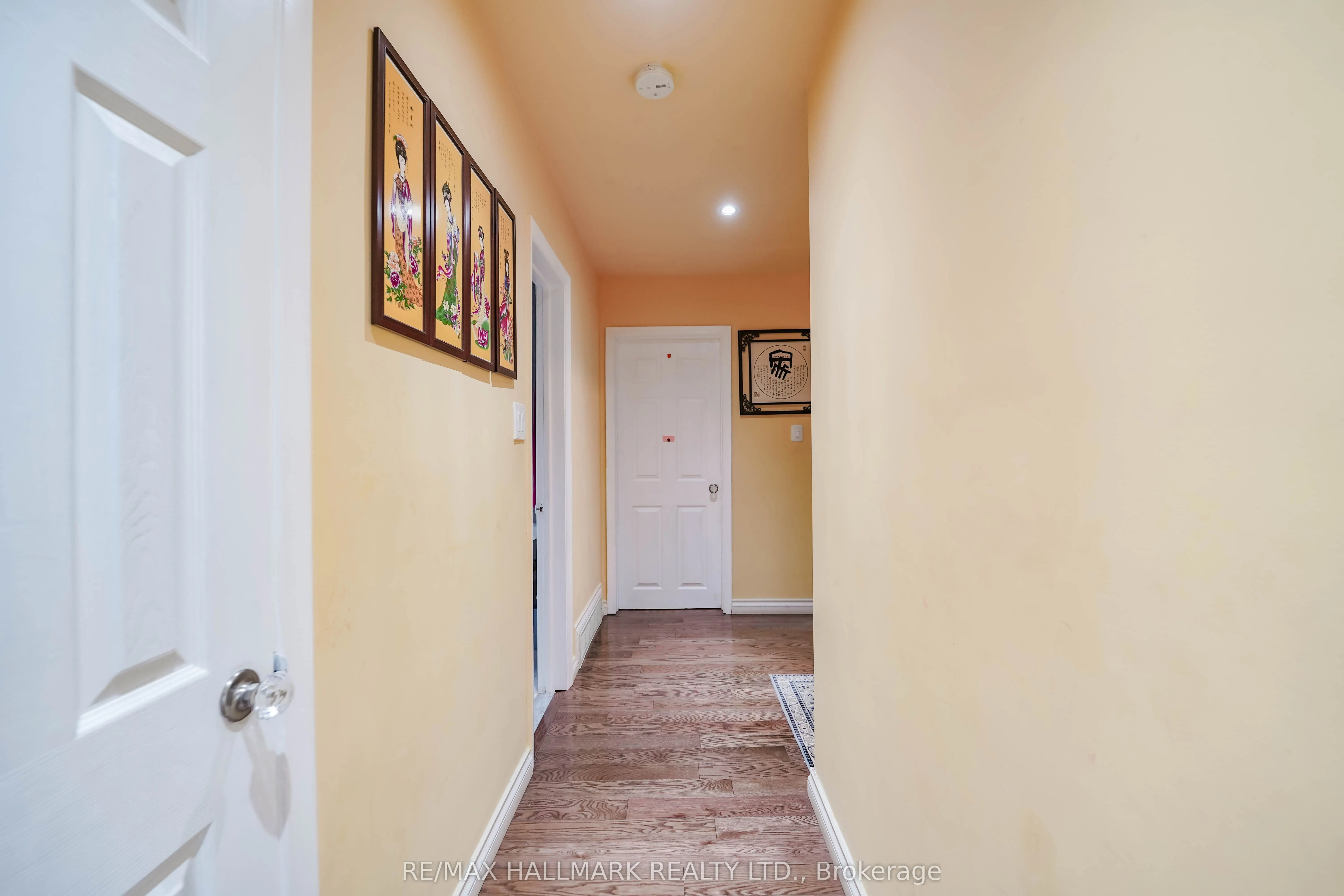 16 Araman Drive