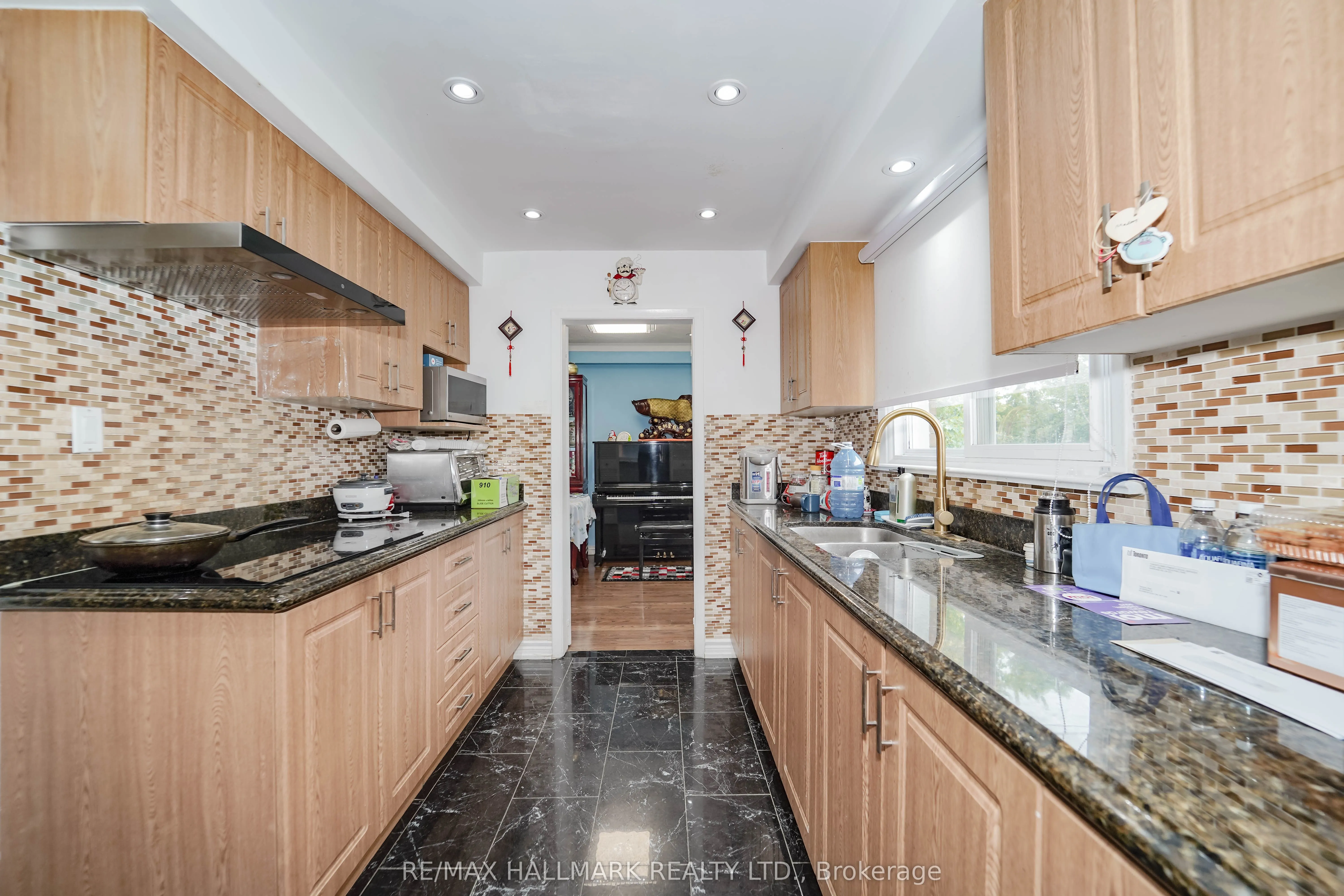 16 Araman Drive