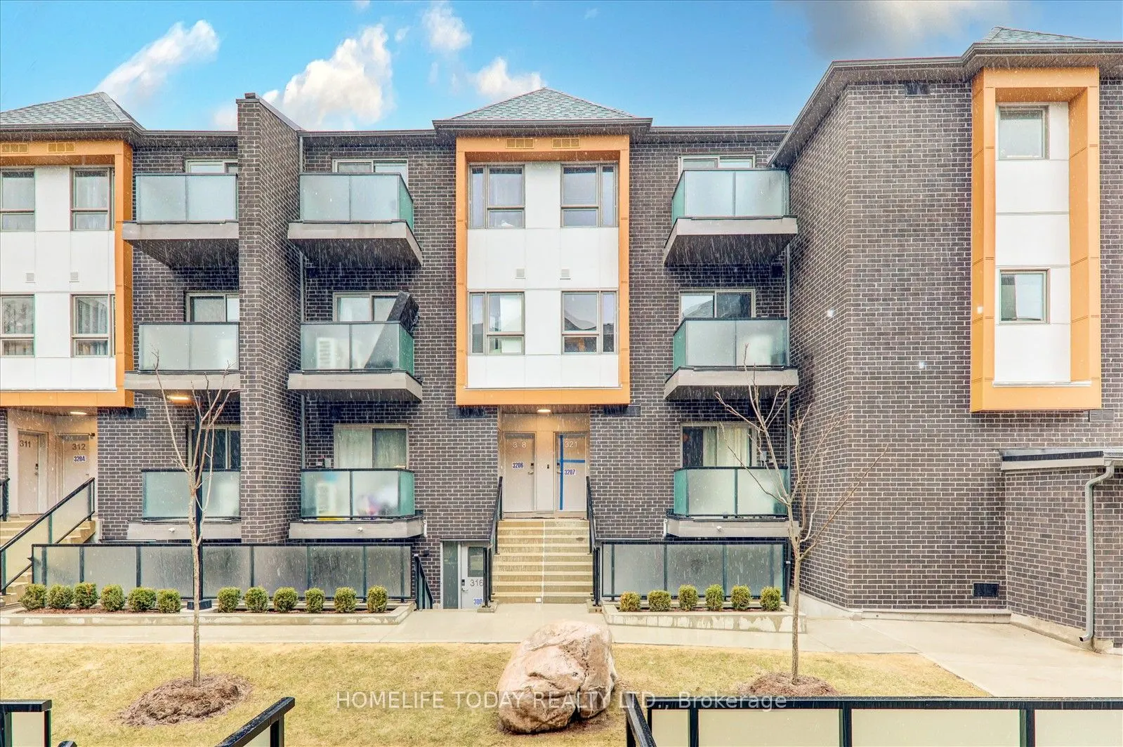 2787 Eglington Avenue, #321