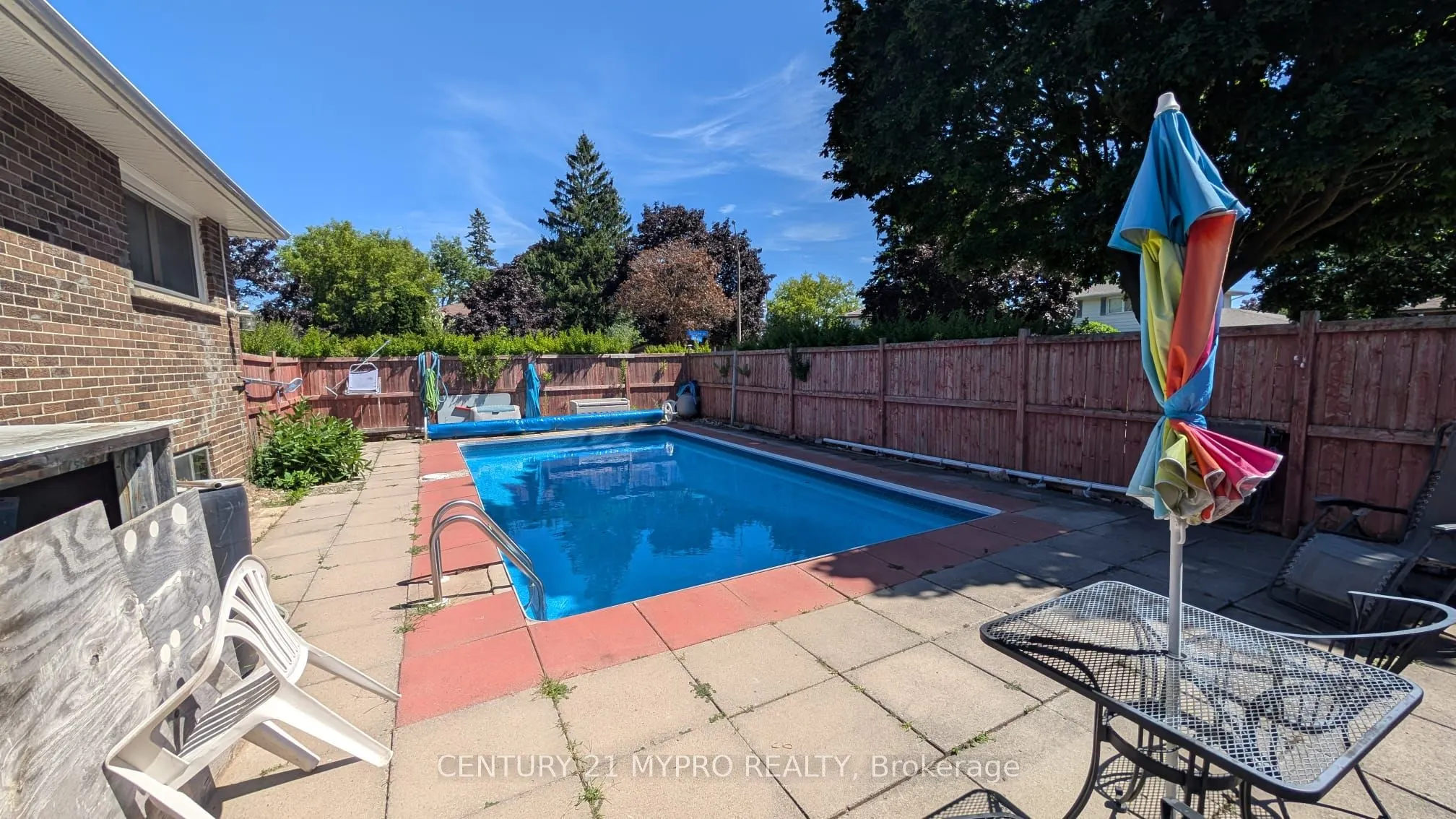 1380 Sarcee Street