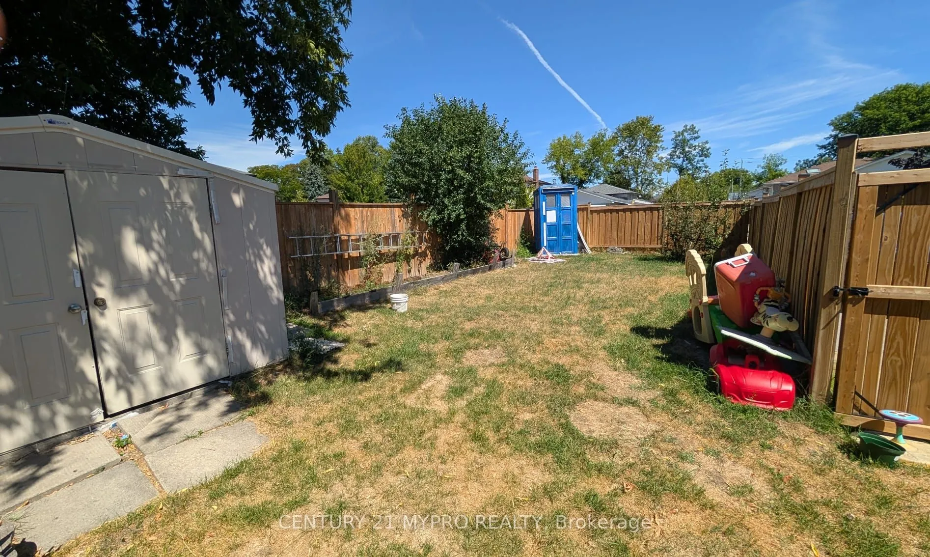 1380 Sarcee Street