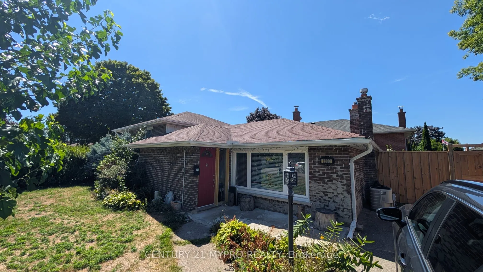 1380 Sarcee Street