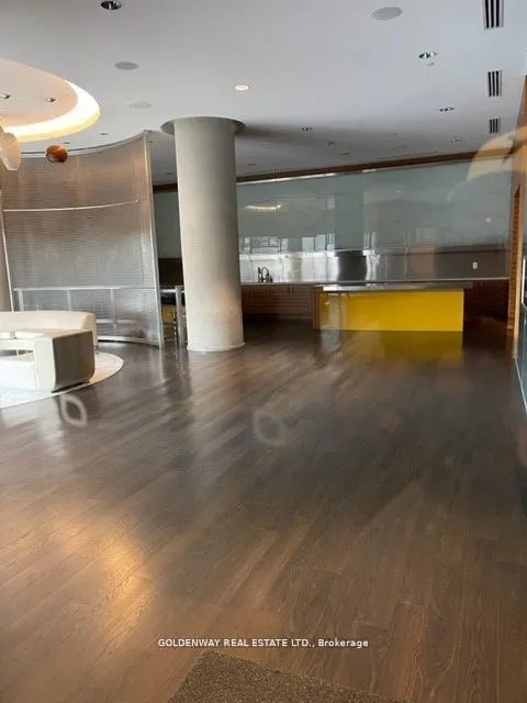 125 Village Green Square S, #3801