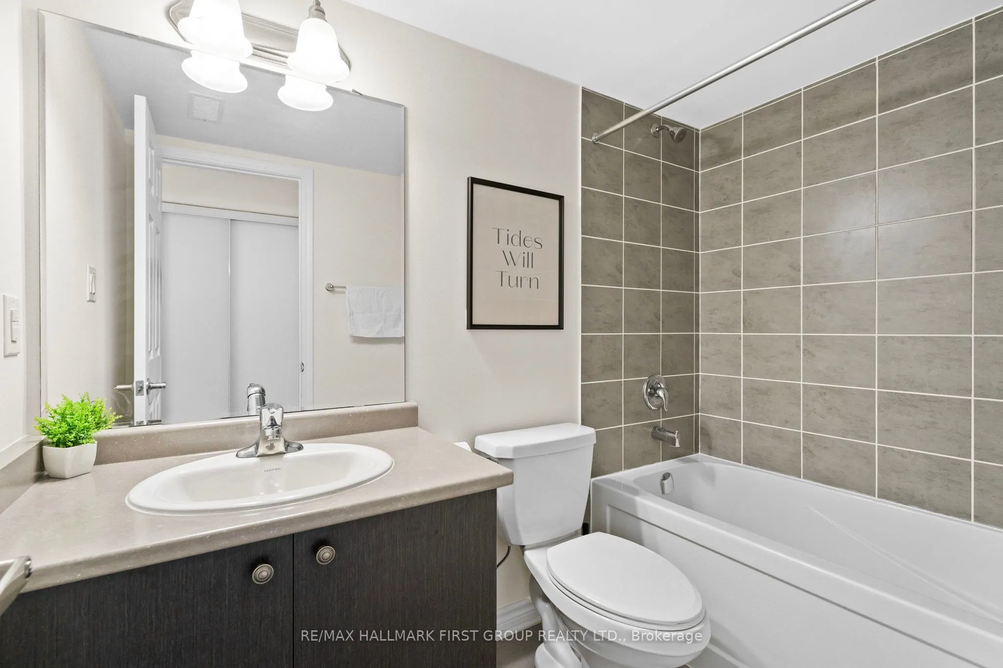 2791 Eglinton Avenue E, #522
