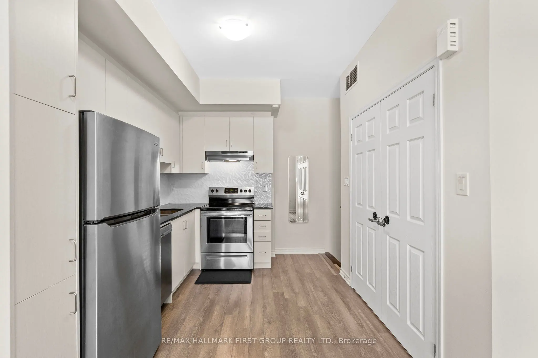 2791 Eglinton Avenue E, #522