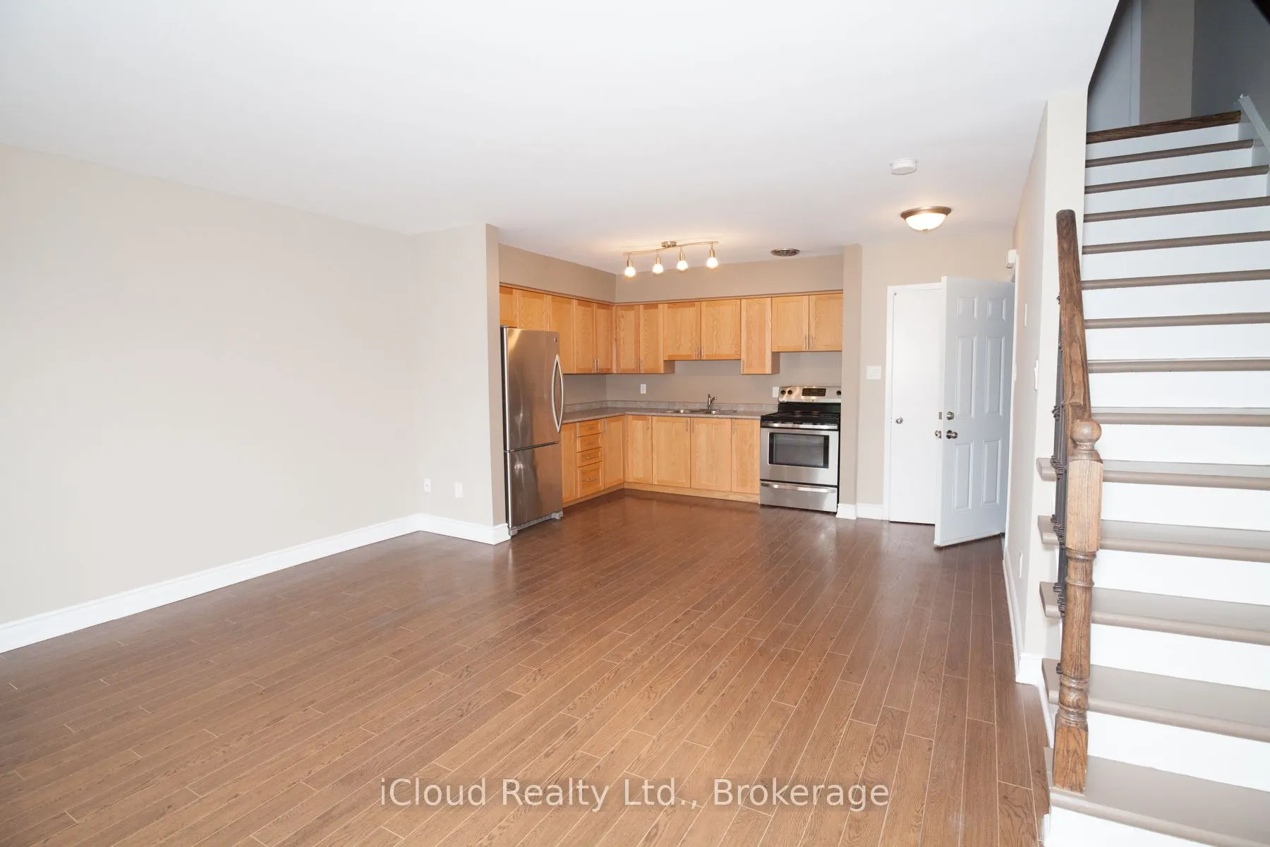 920 Pape Avenue, #UPPER - B