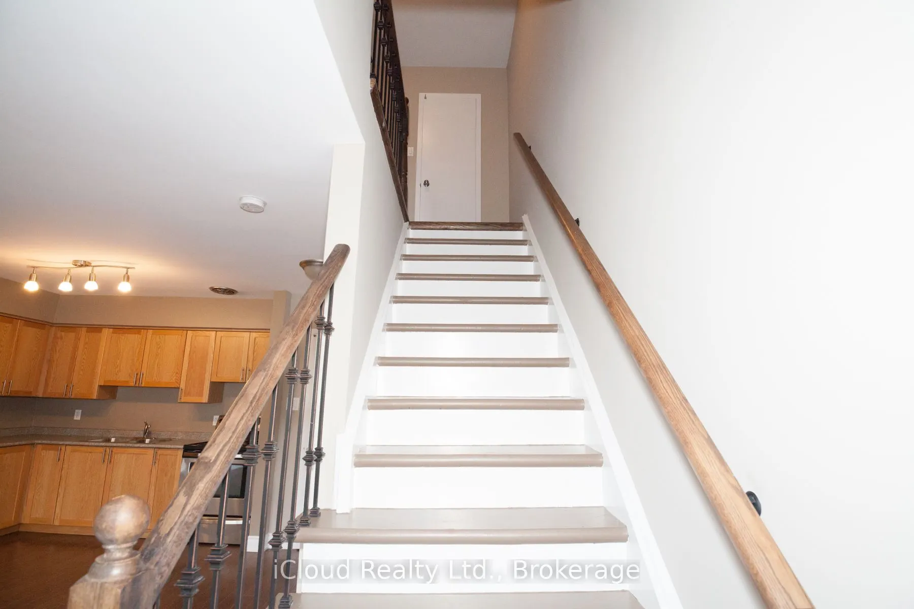 920 Pape Avenue, #UPPER - B