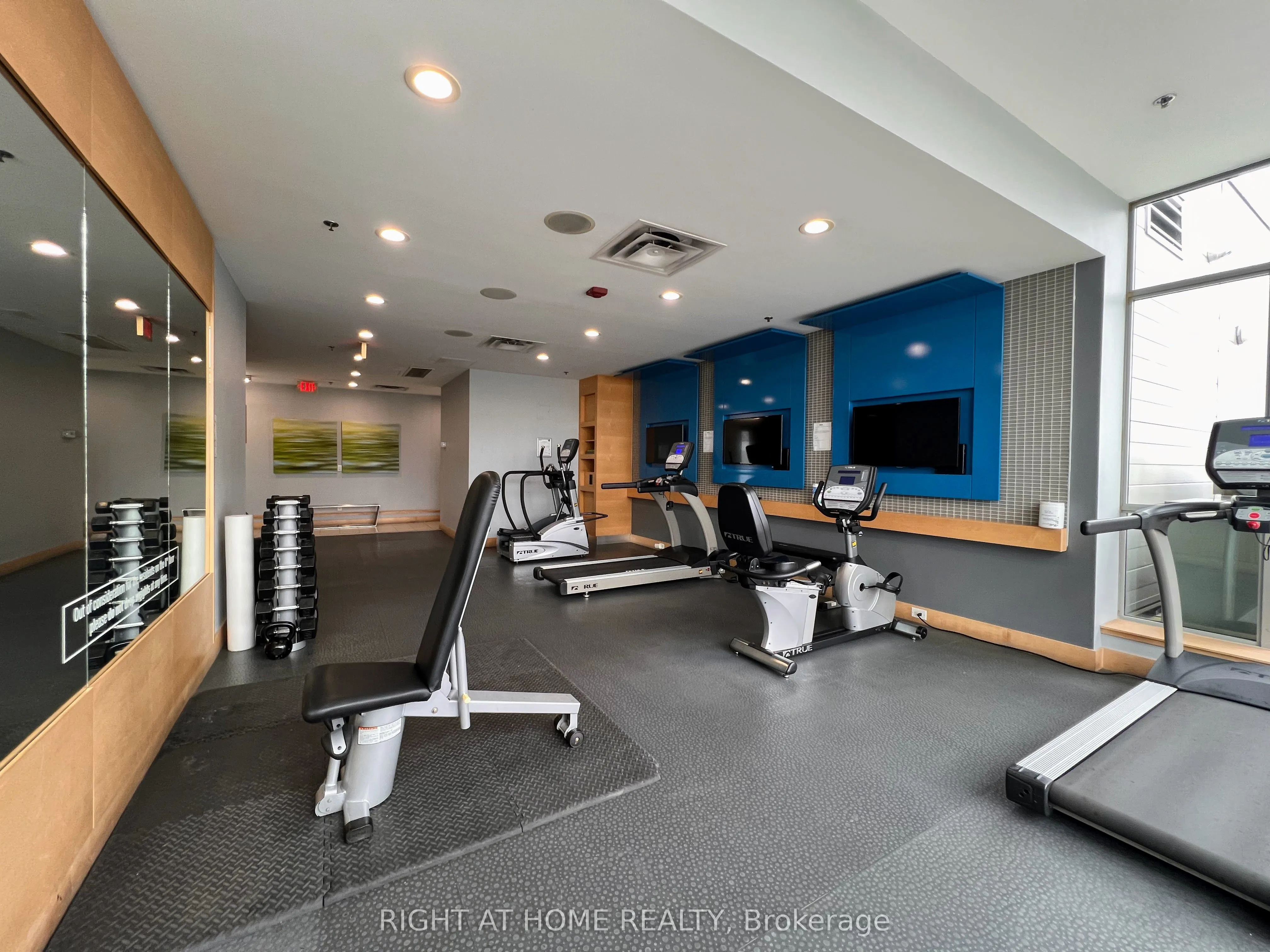 630 Queen Street E, #401