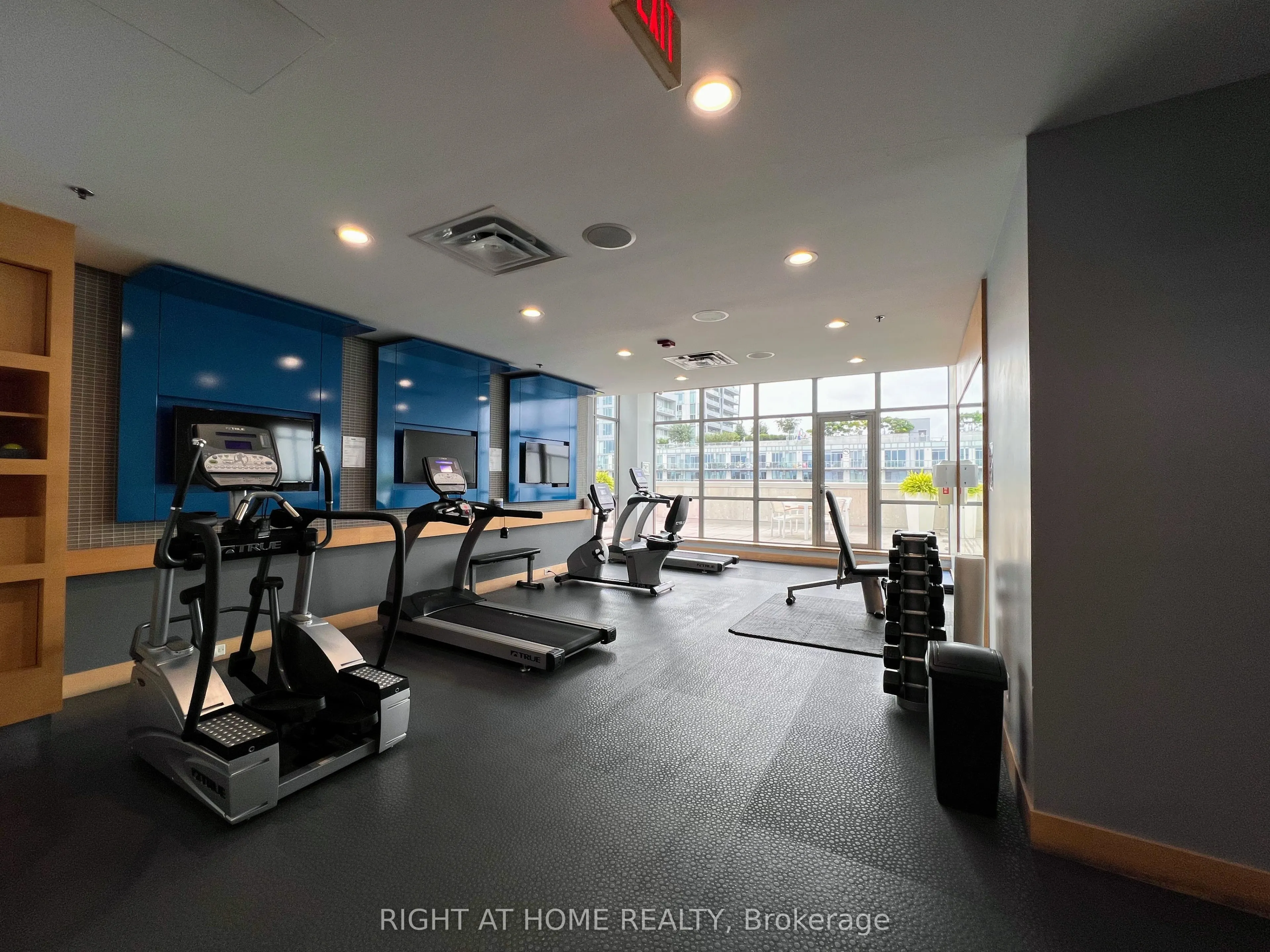 630 Queen Street E, #401