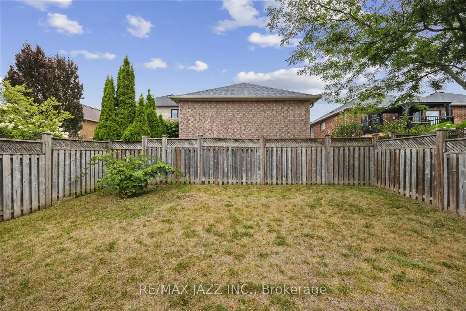 12 Lacroix Court