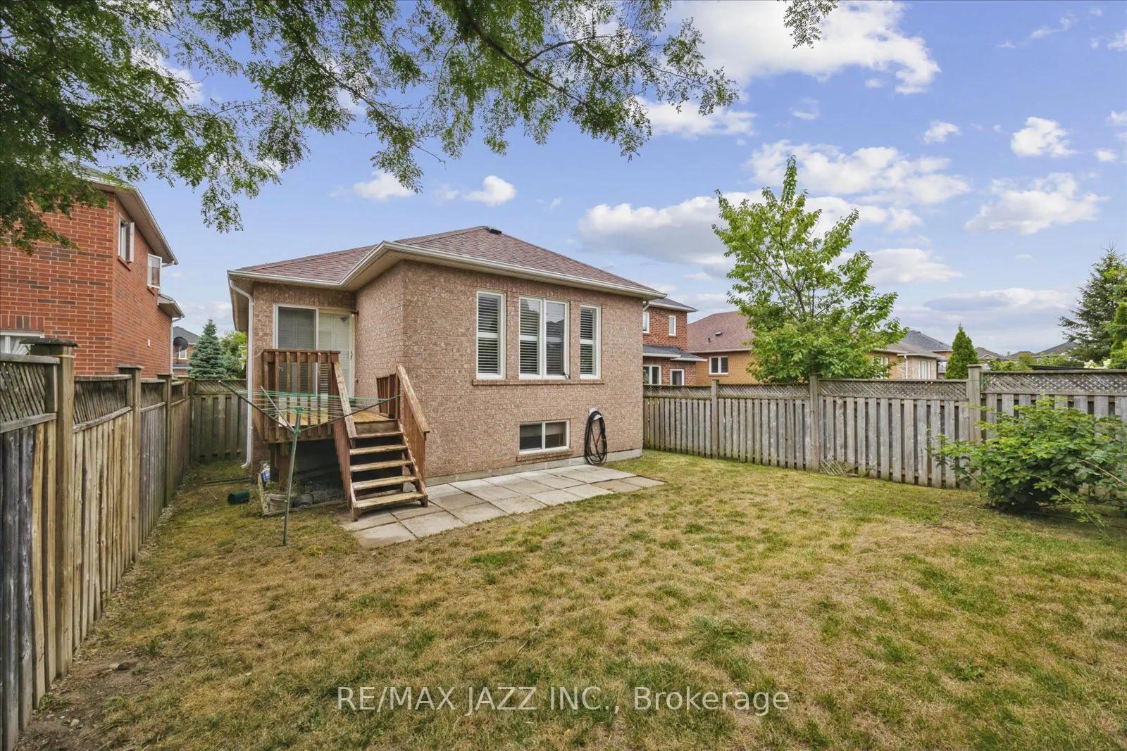 12 Lacroix Court