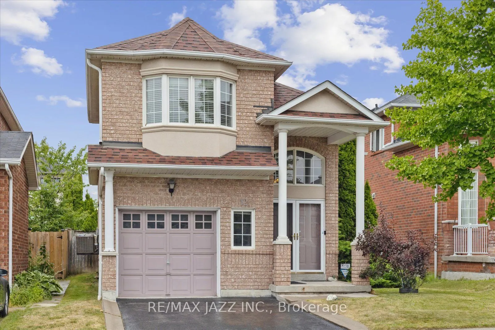 12 Lacroix Court