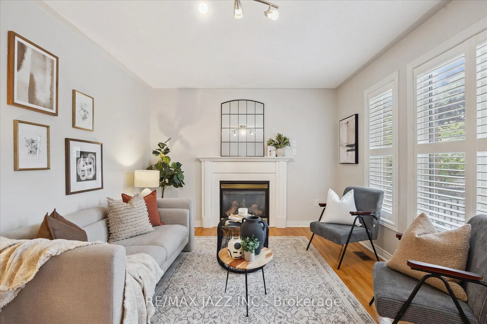 12 Lacroix Court