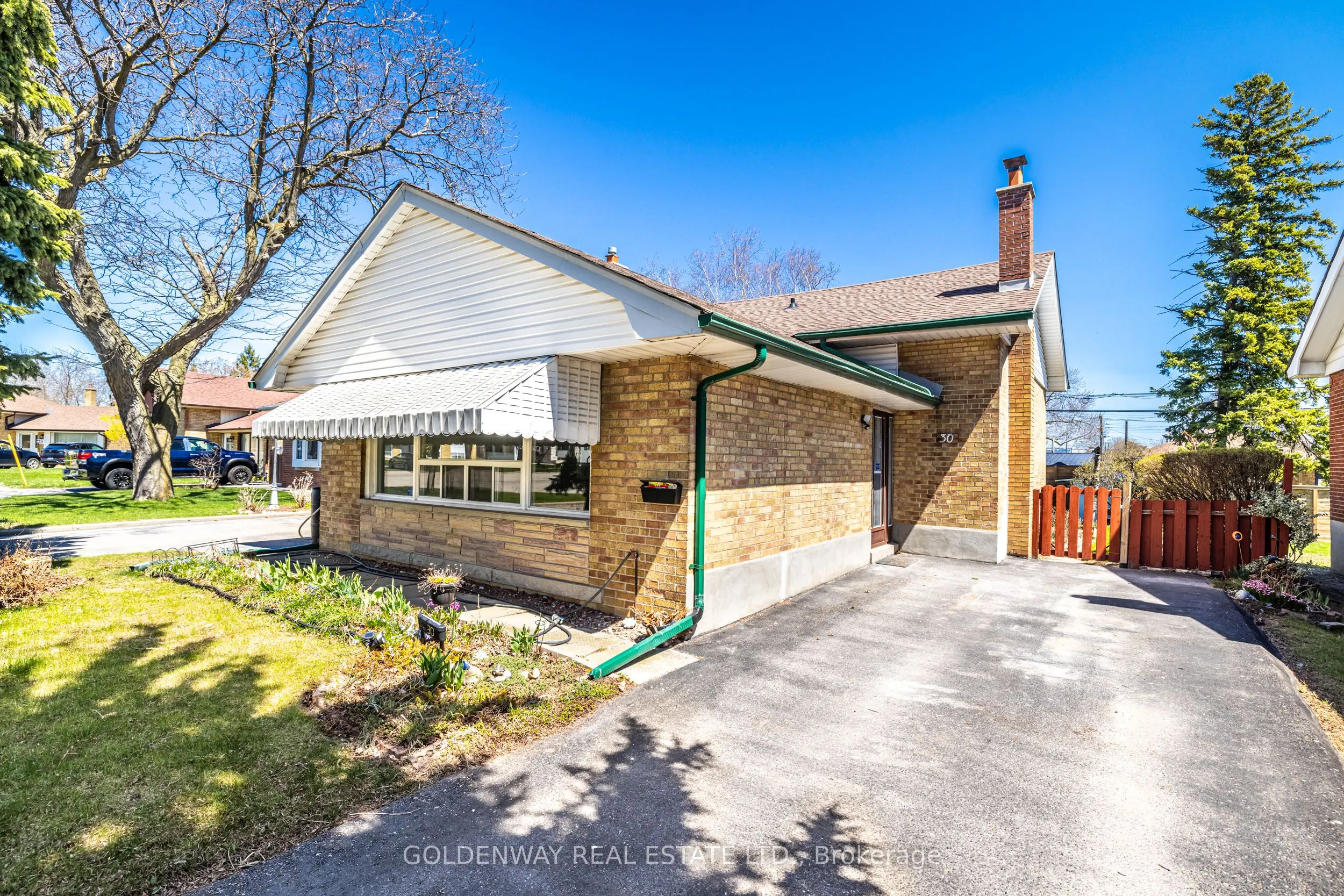 30 Mendip Crescent, #Lower