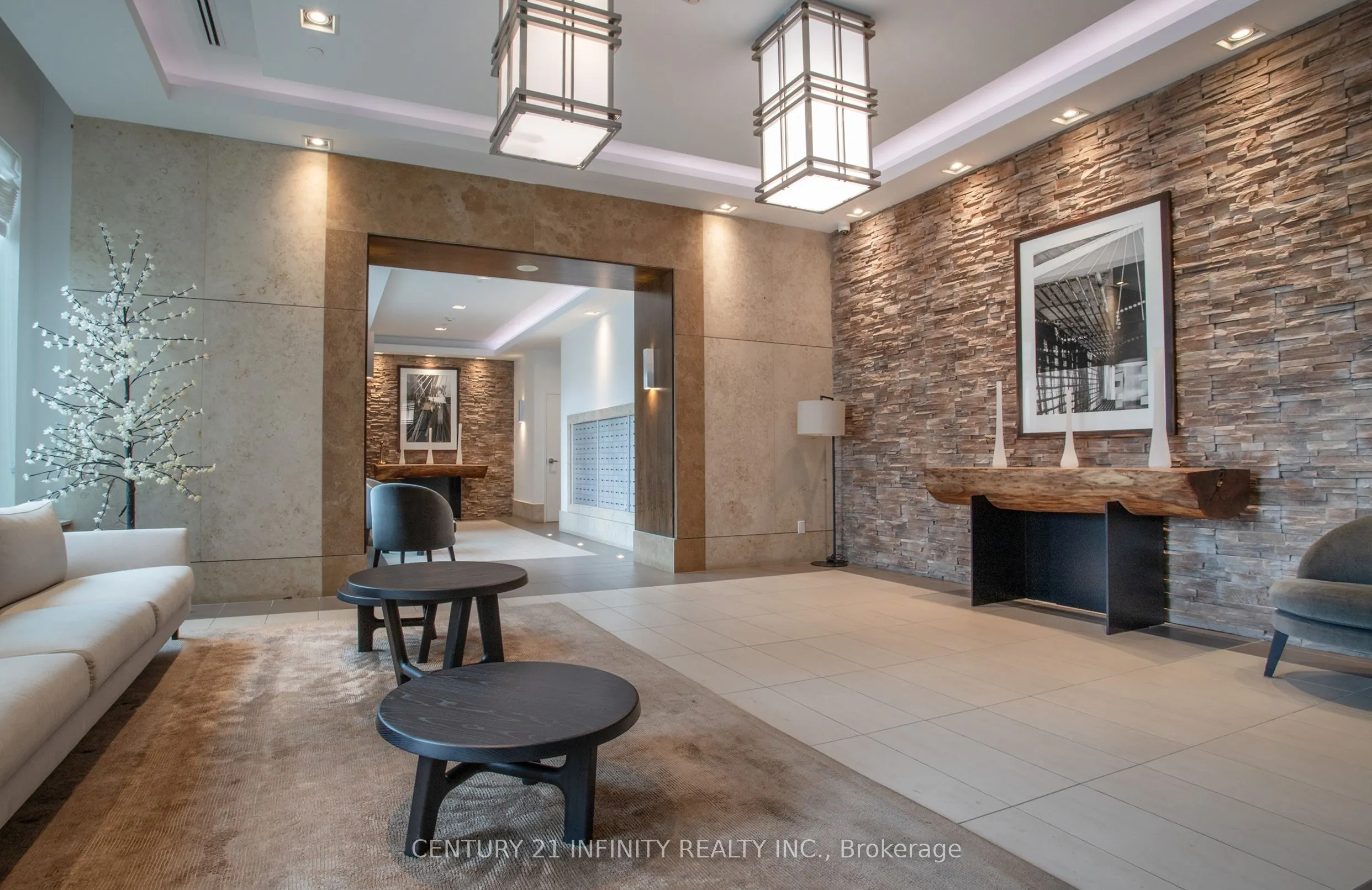 1215 Bayly Street, #1006