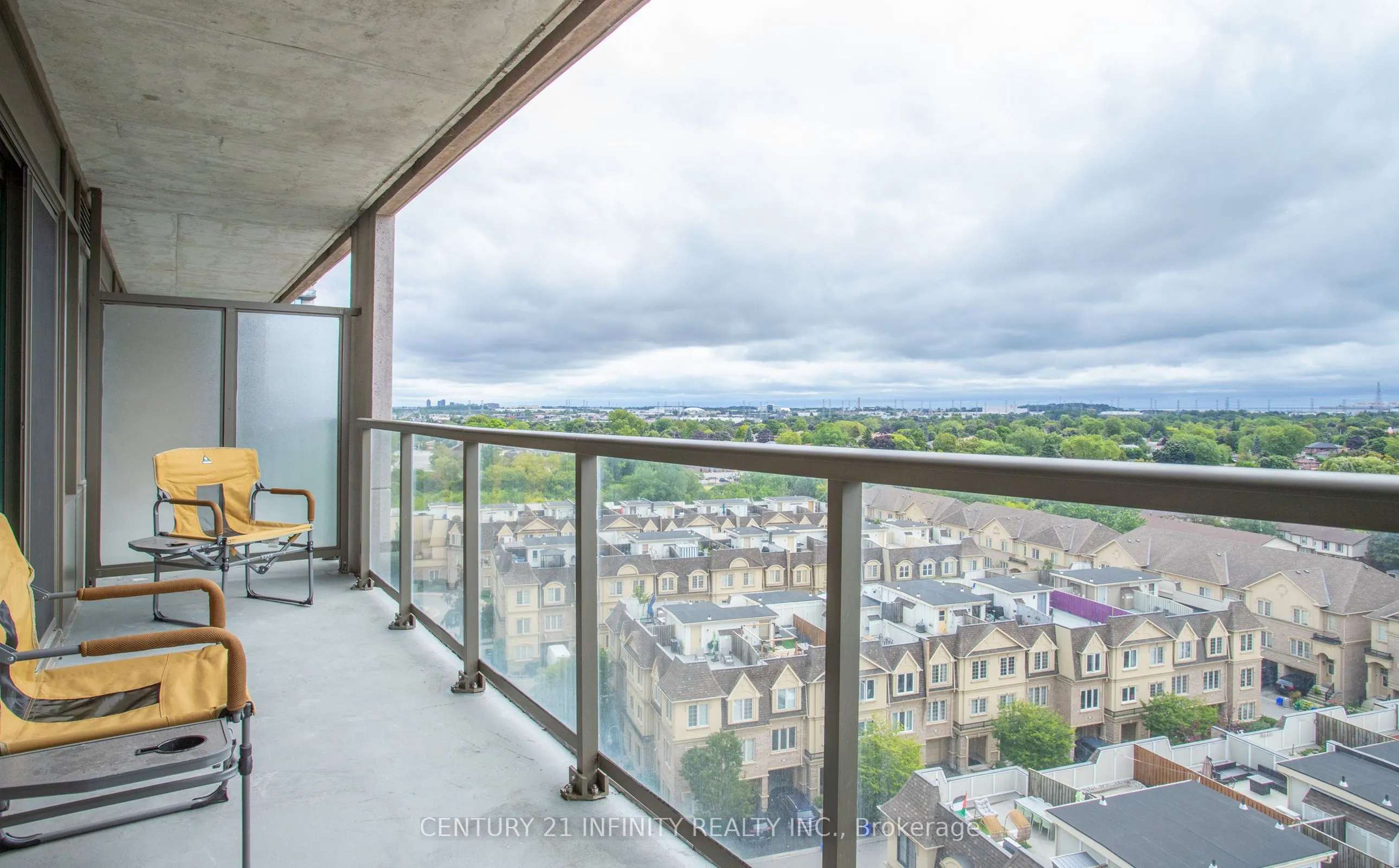 1215 Bayly Street, #1006