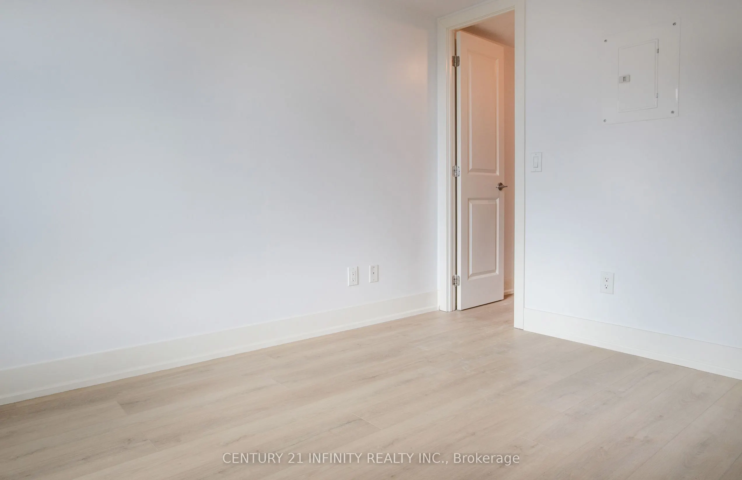 1215 Bayly Street, #1006