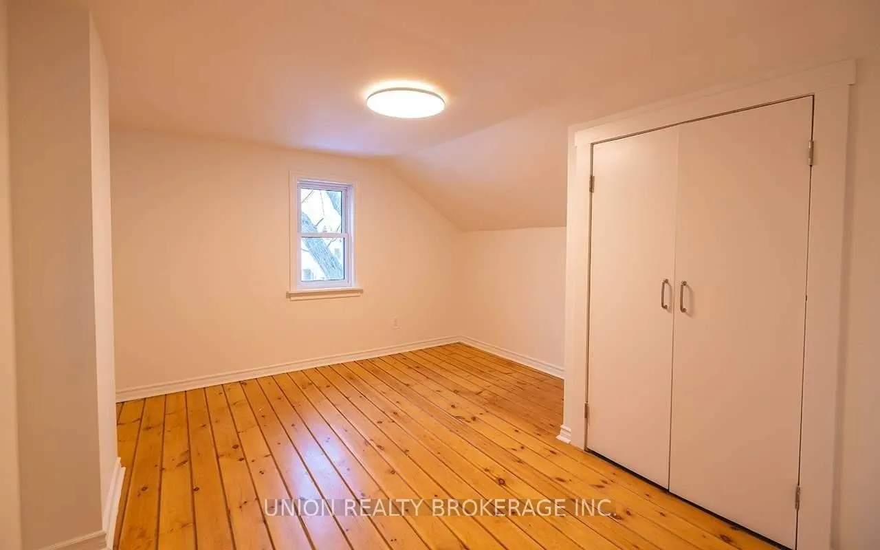 368 Main Street, #Upper