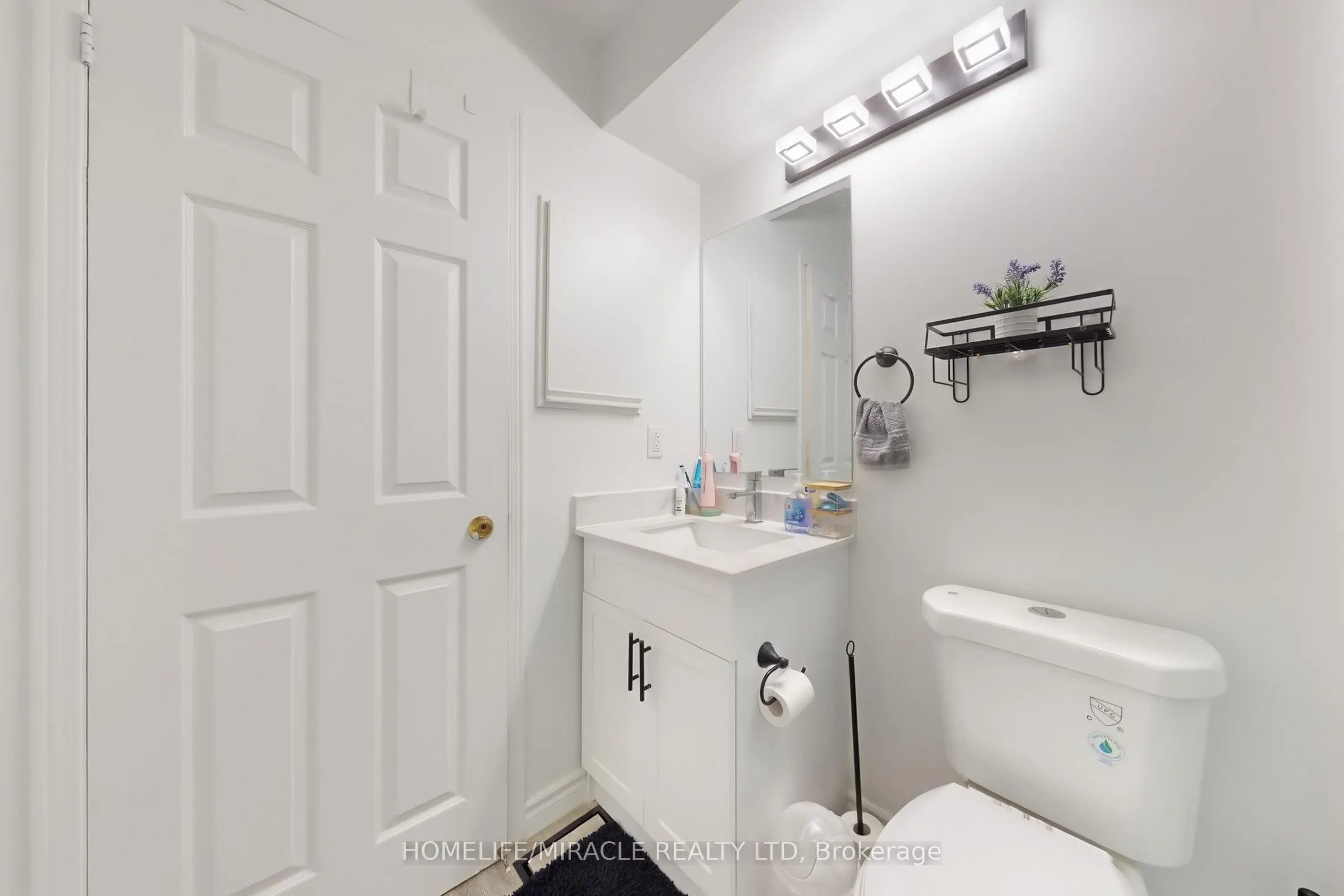 57 Hedge End Road, #8