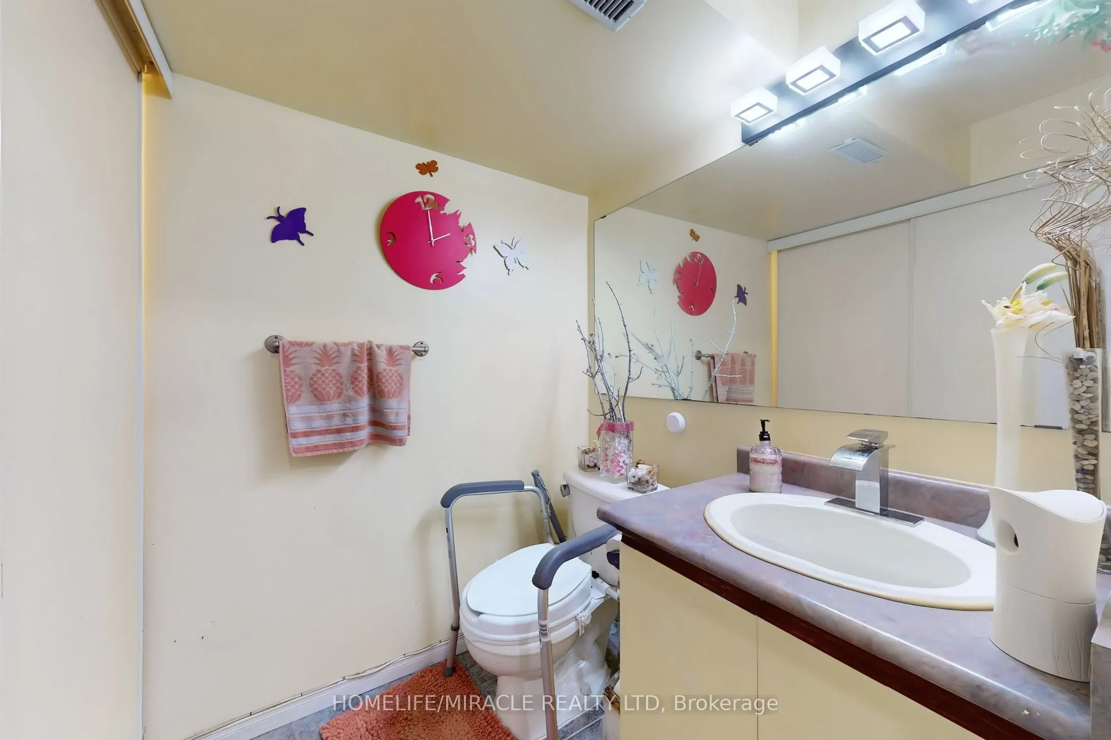 57 Hedge End Road, #8