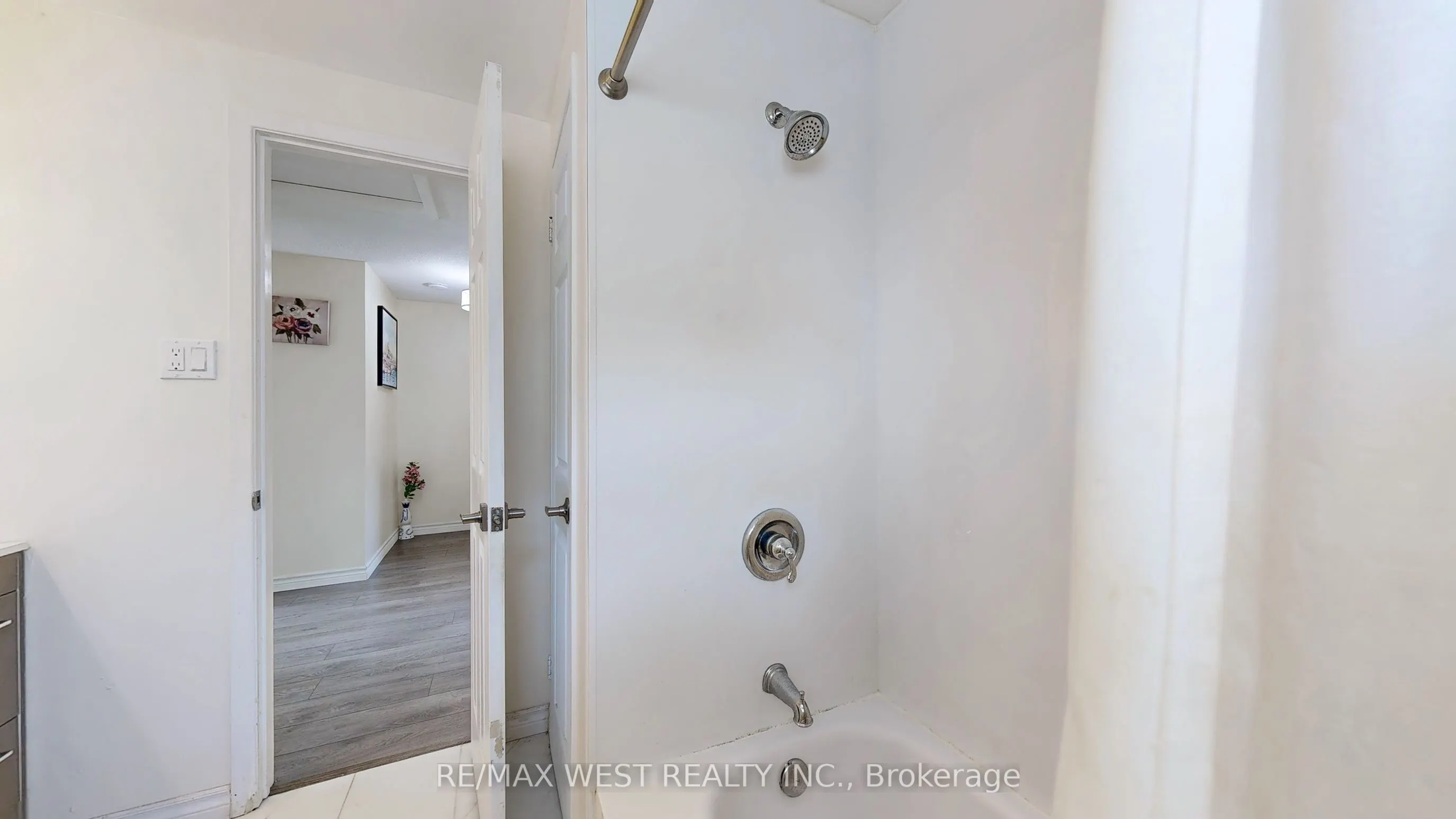 325 Killarney Court